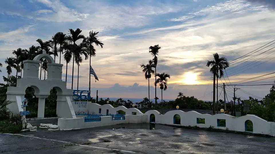雲林古坑夜景餐廳推薦：56號藍色公路咖啡。（圖／56號藍色公路咖啡臉書）