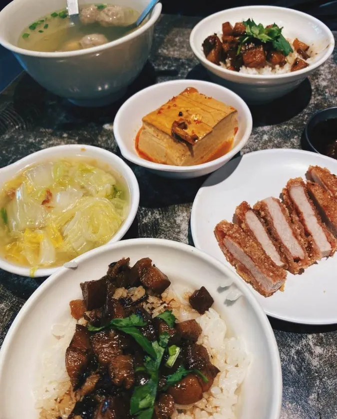 台南中西區美食推薦：福泰飯桌第三代。（圖／取自IG@samanthaxin）