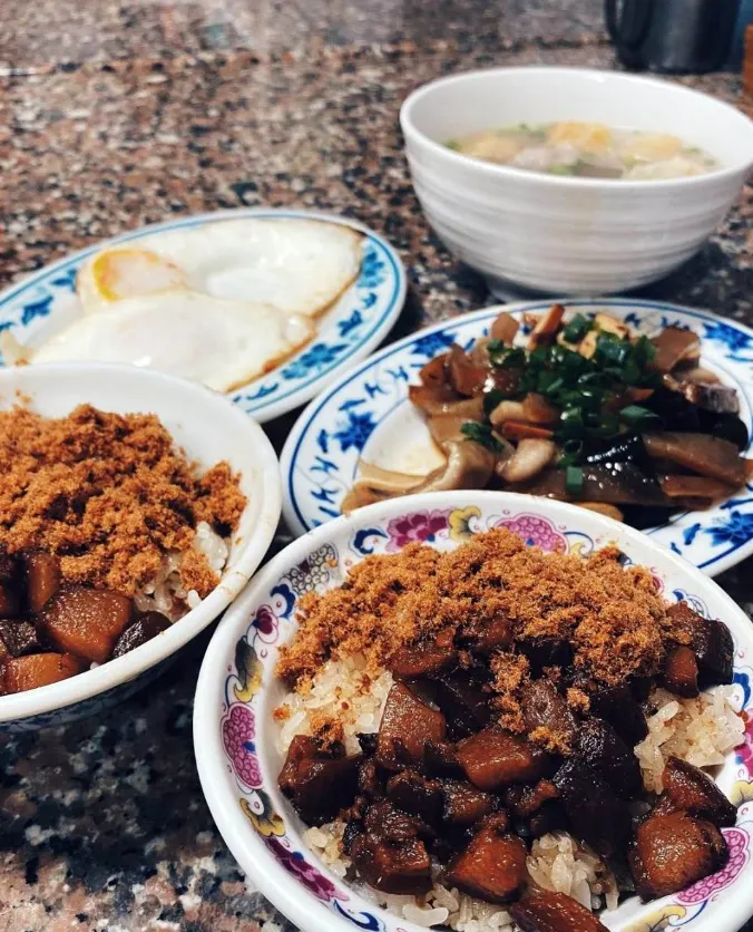 台南中西區美食推薦：無名米糕。（圖／取自IG@samanthaxin）