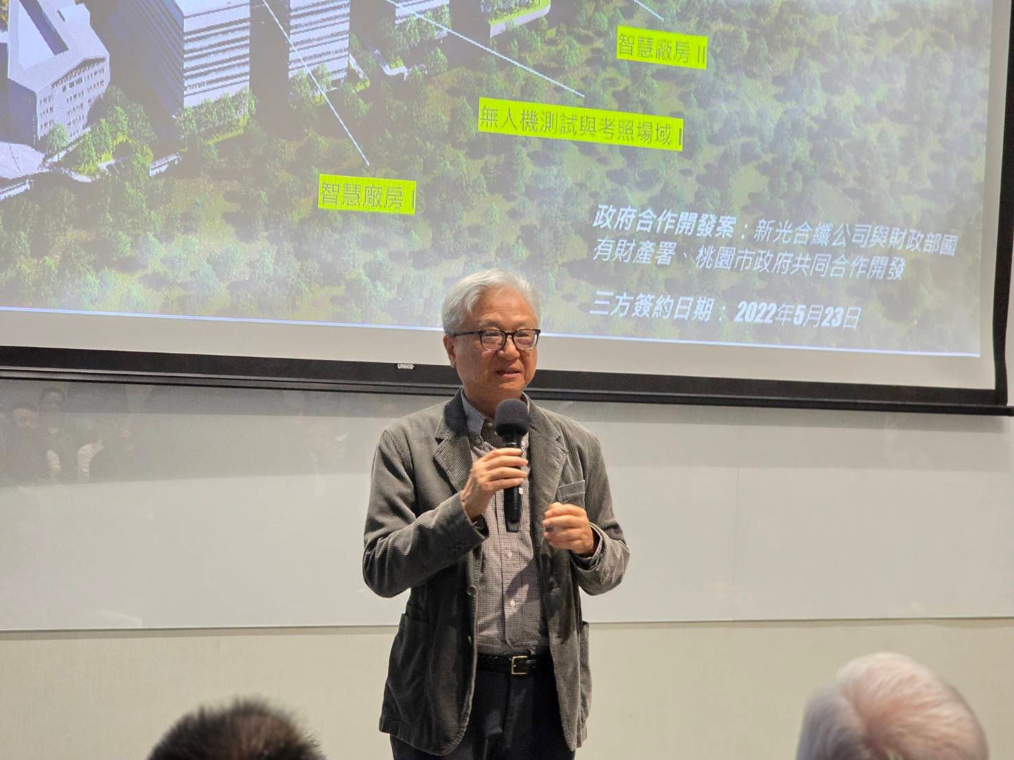 新光合纖、新光三越董事長吳東昇。（魏鑫陽攝）