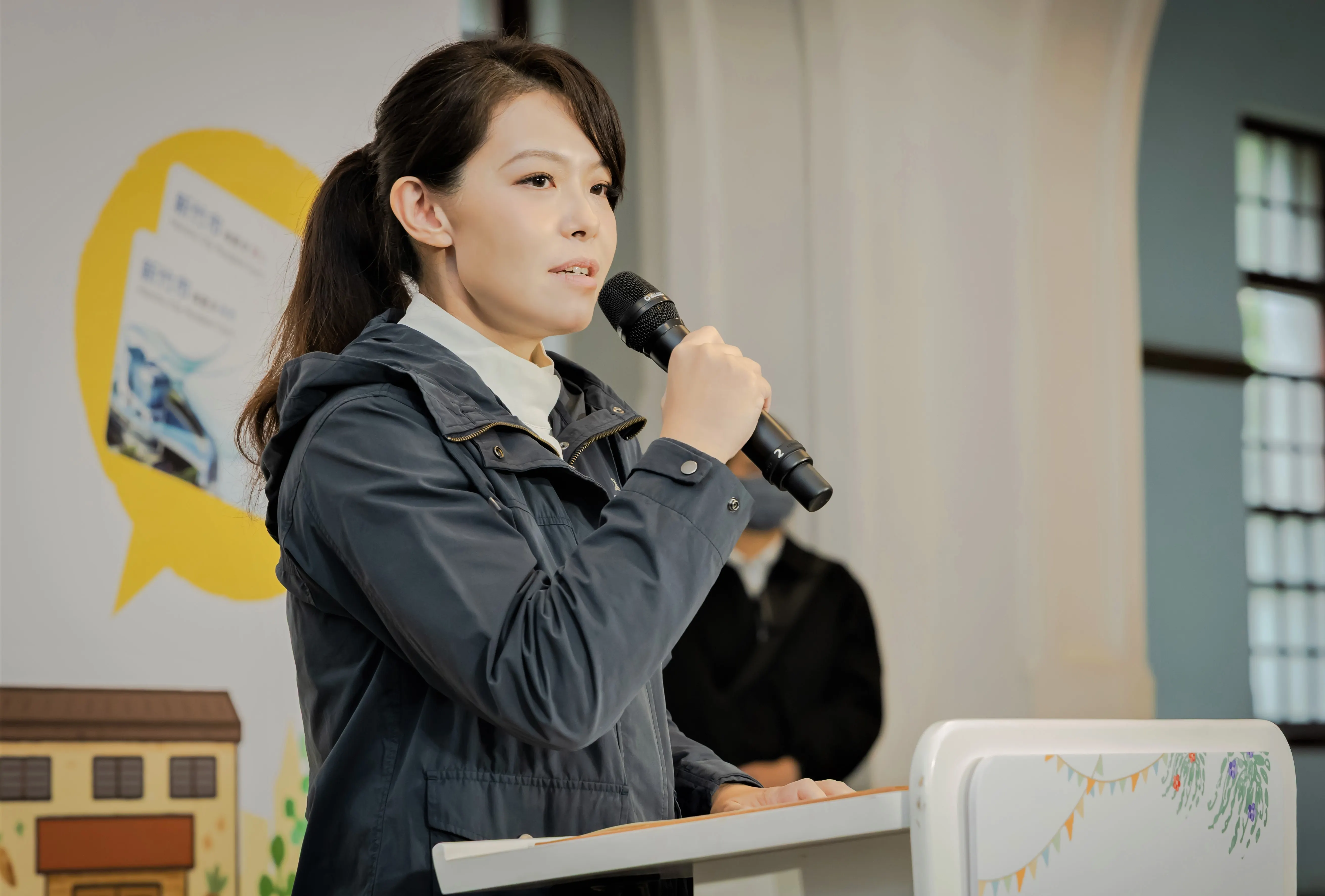 高虹安表示，敬老卡及愛心卡開放4類對象申請代買，讓社福政策美意更貼近市民需求。（圖／新竹市政府提供）