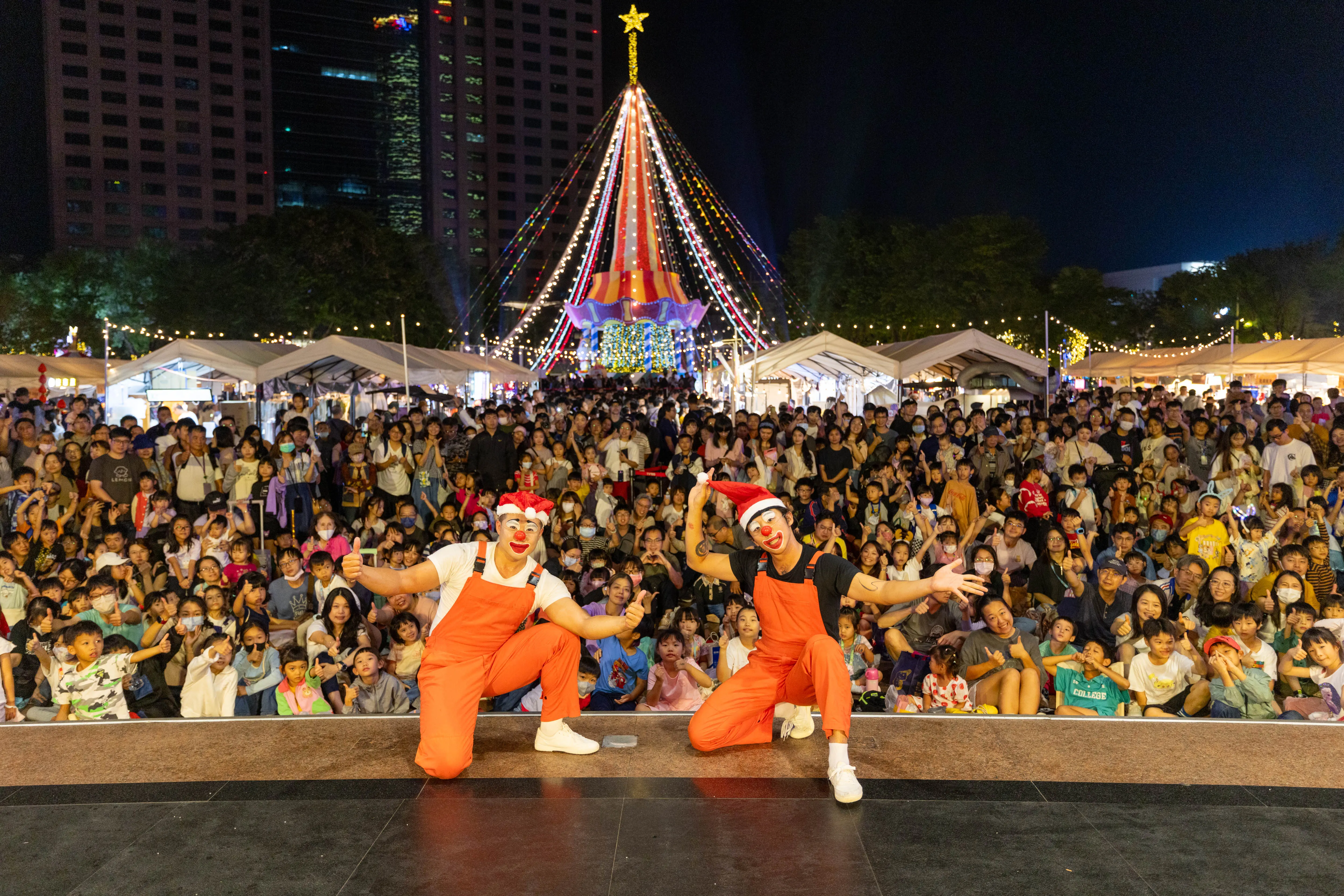 「童樂馬戲嘉年華」匯集多元兒童劇場、馬戲雜耍與互動表演內容，吸引大量親子家庭於假日間造訪。圖/新北市政府觀旅局提供