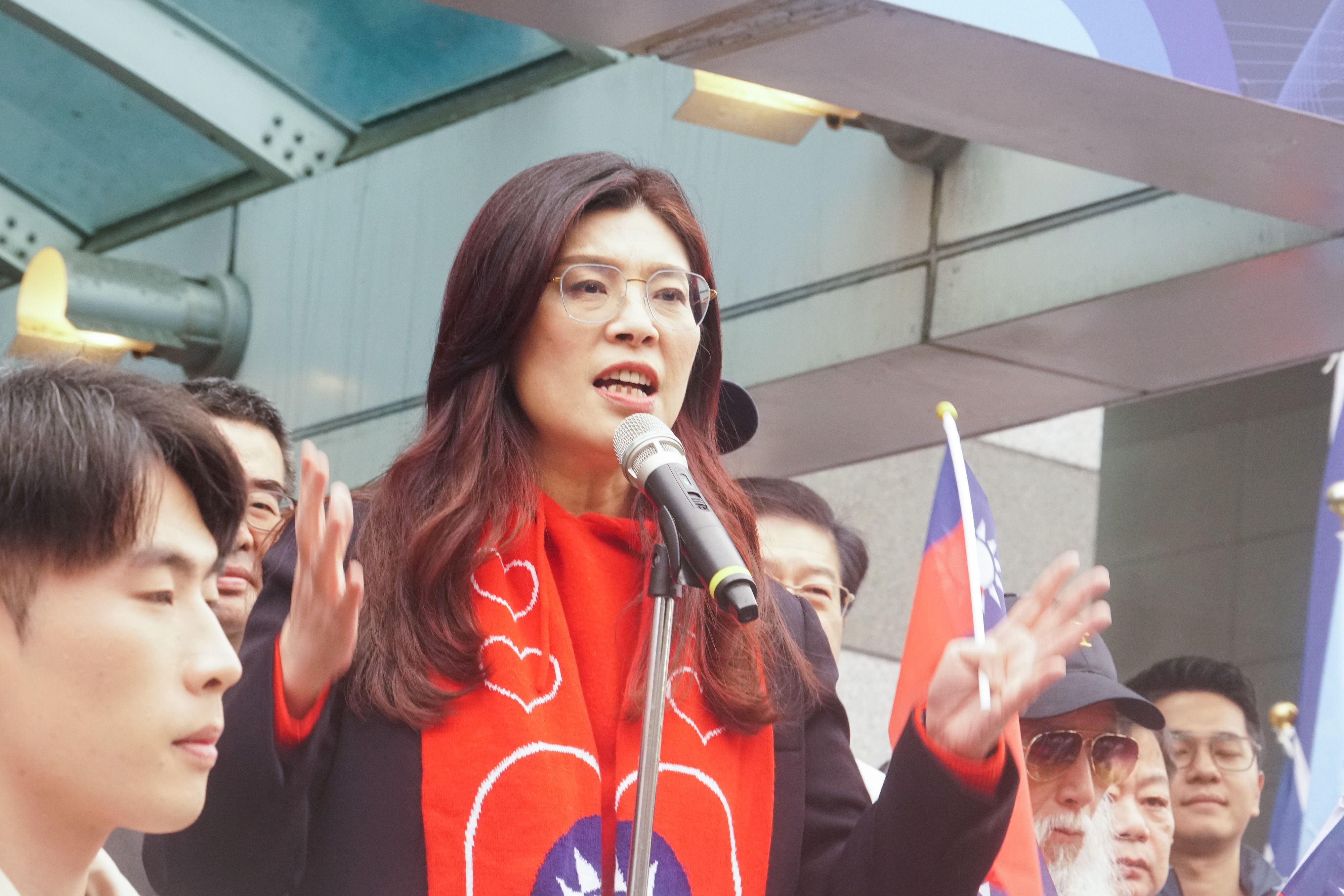 国民党の元旦旗揚げ式に出席した鄭麗文主席。（蔡親傑撮影）