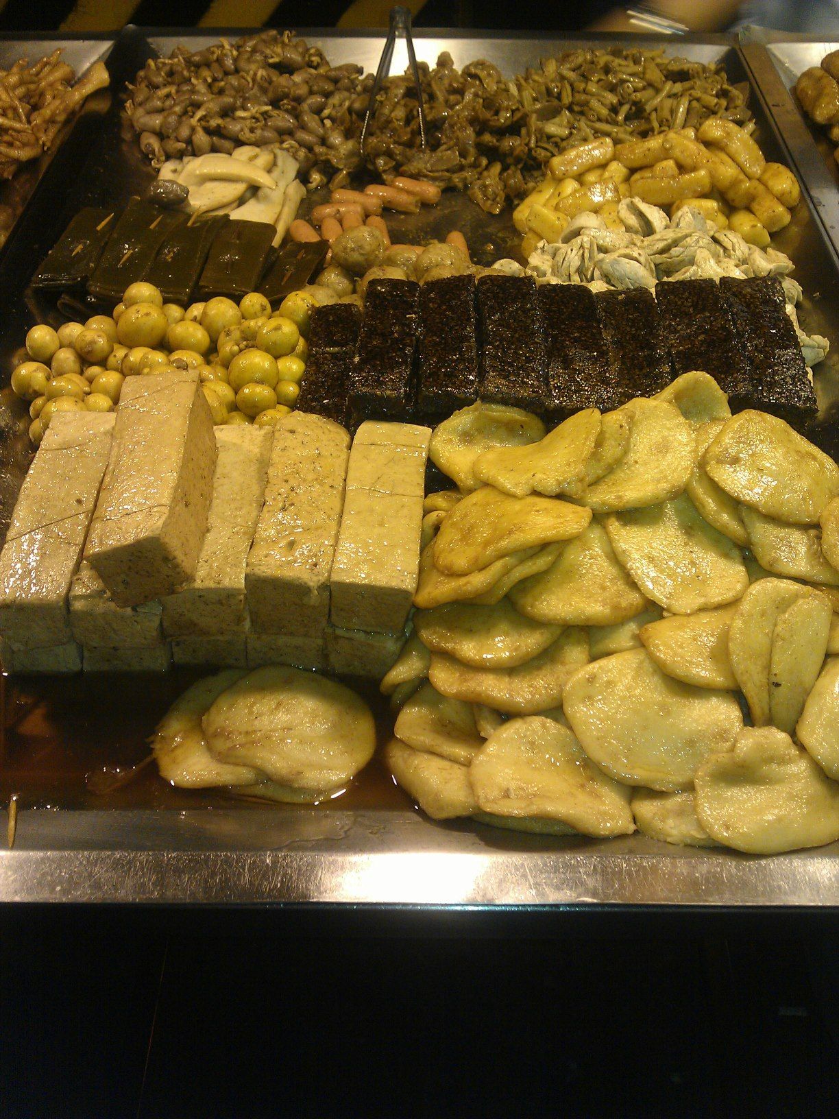 饒河街觀光夜市必吃美食:阿國滷味。(圖/取自阿國滷味臉書粉專)