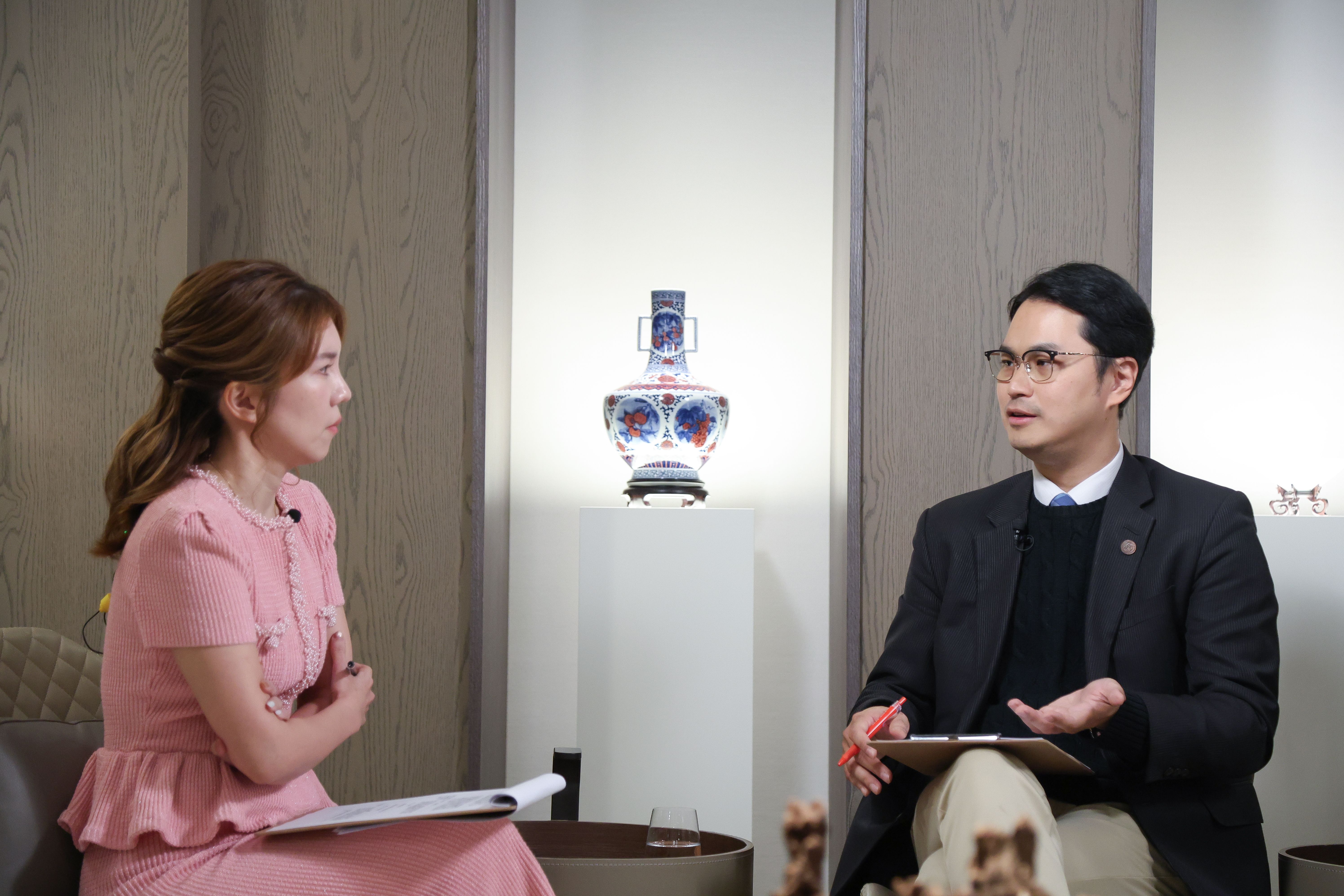 20260112-《下班國際線》節目邀請淡江大學國際事務與戰略研究所助理教授馬準威、風傳媒國際兩岸中心記者楊騰凱。（陳品佑攝）