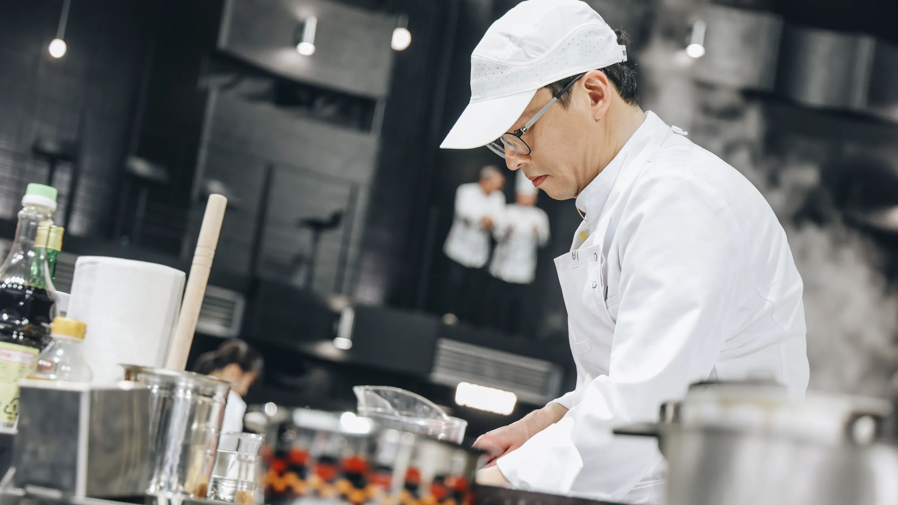 Netflix《黑白大廚2》崔康祿。(圖/ Netflix提供)