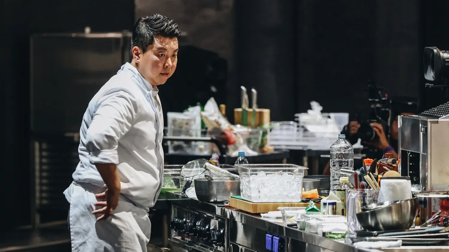 Netflix《黑白大廚2》鄭鎬泳。(圖/ Netflix提供)