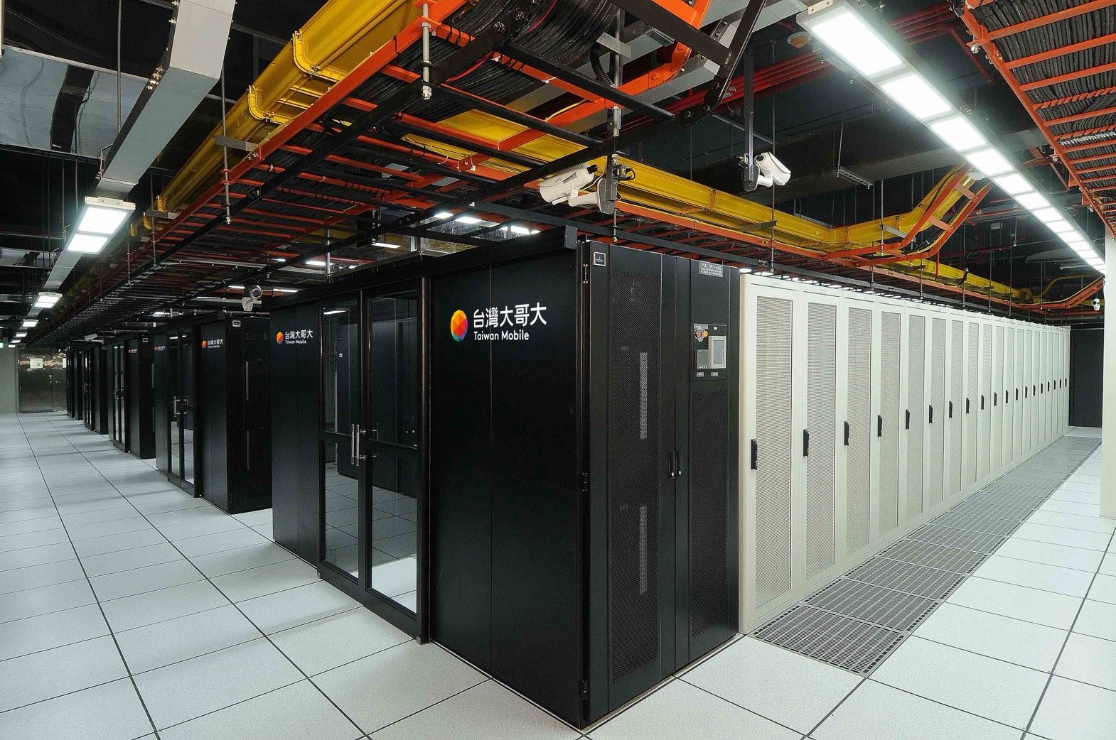 台灣大哥大以電信級資安與營運韌性，做到可用、可靠、可控、可預期。