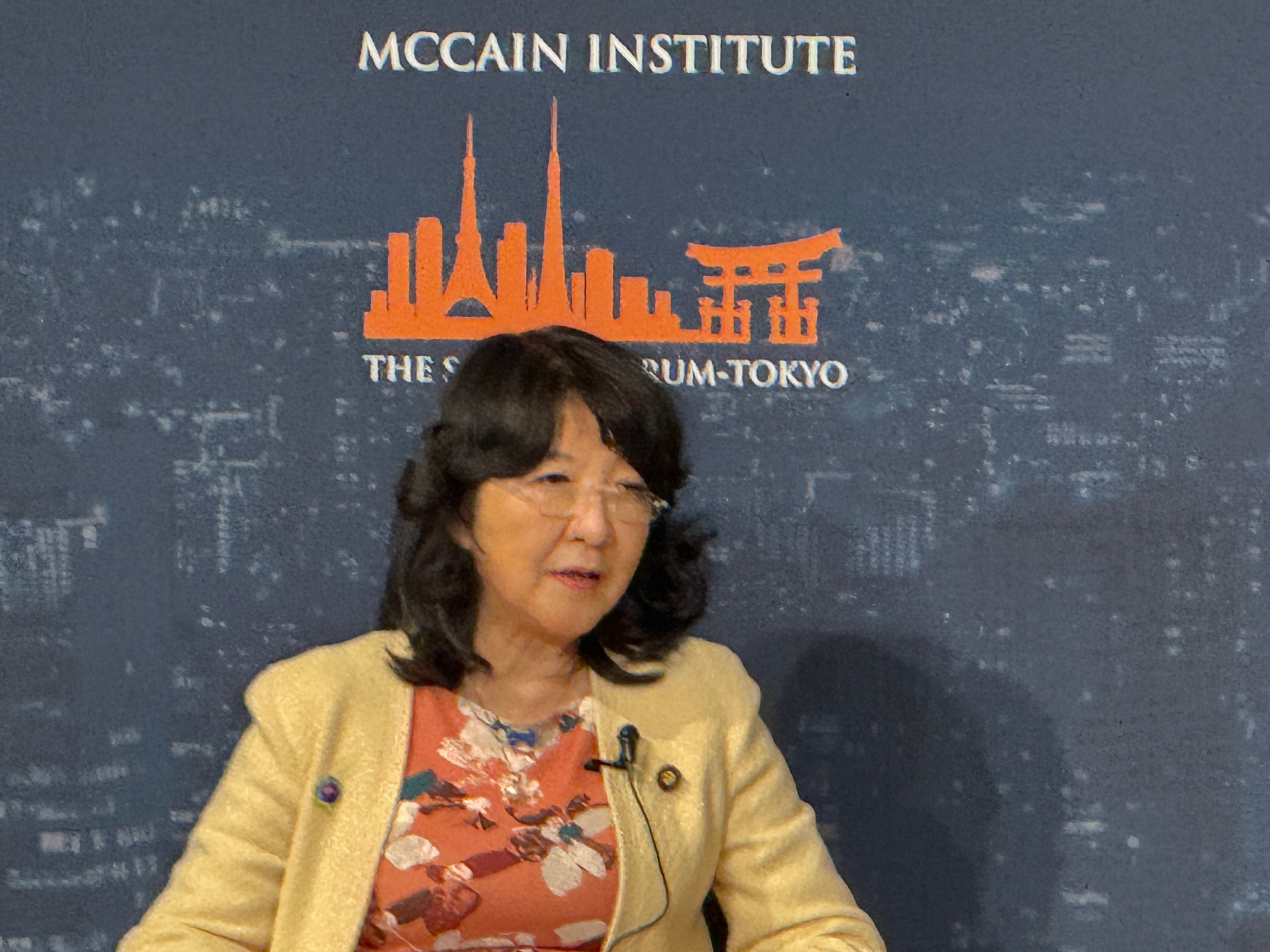 片山財務相はセドナ・フォーラムにて、高市政権が維新との新連立による現役世代重視の積極財政へ転換し、レアアース脱中国依存を含む経済安保と合わせて「強い日本」の再生を目指す方針を国際社会に示した。黃信維