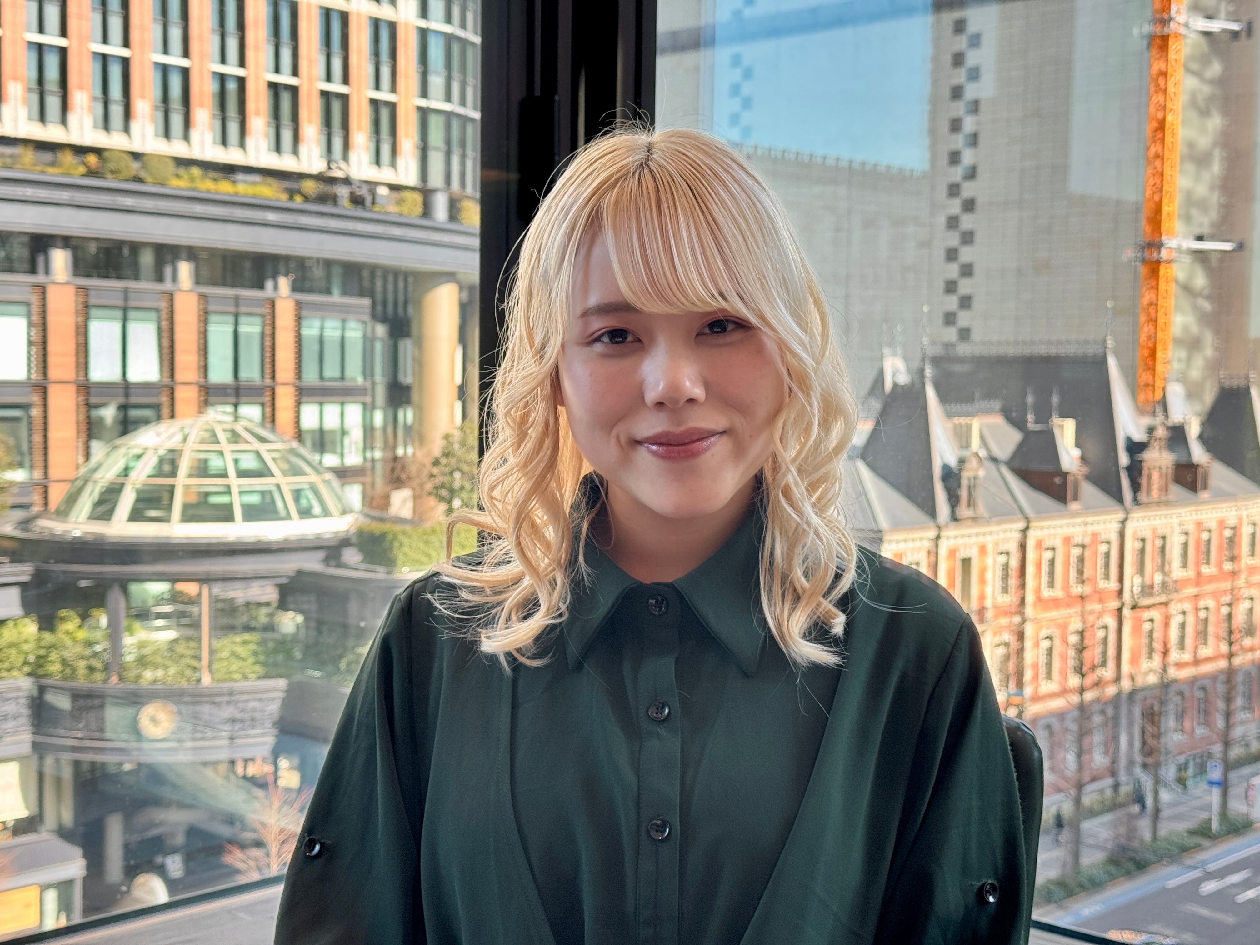 理数系教員免許を持ちながらセクハラ被害によるホームレス生活を「歌があれば生きられる」と路上ライブで月収50万を稼ぎ乗り越えた古川愛理は、10年来のファンや母校との絆、そして台湾人との出会いを翼に変え、世界への飛躍を誓った。黃信維