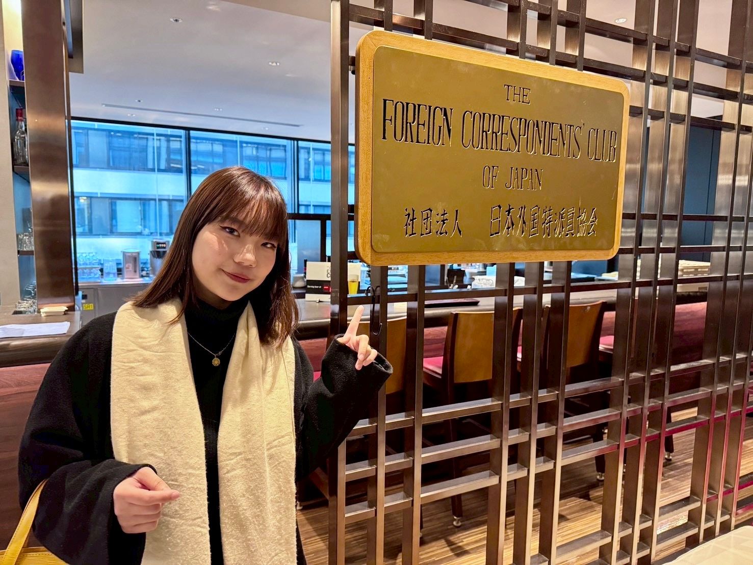 法律の道を断たれ婚約破棄を経て来日した台湾人女性、亡き父の遺志を胸に「山手線NPC」として東京の日常を記録し、バイクでの日本一周とマンション購入を誓う。黃信維