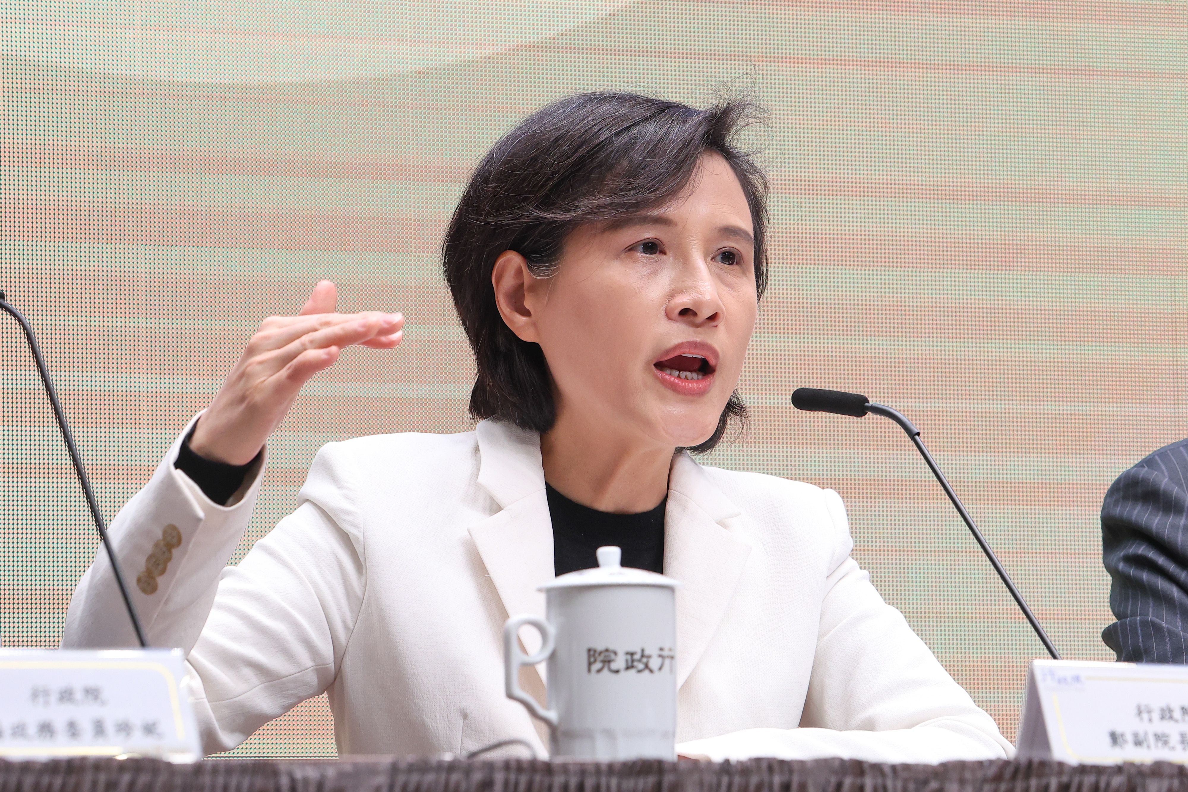 20260120-行政院副院長鄭麗君20日出席「台美關稅談判說明記者會」。（顏麟宇攝）