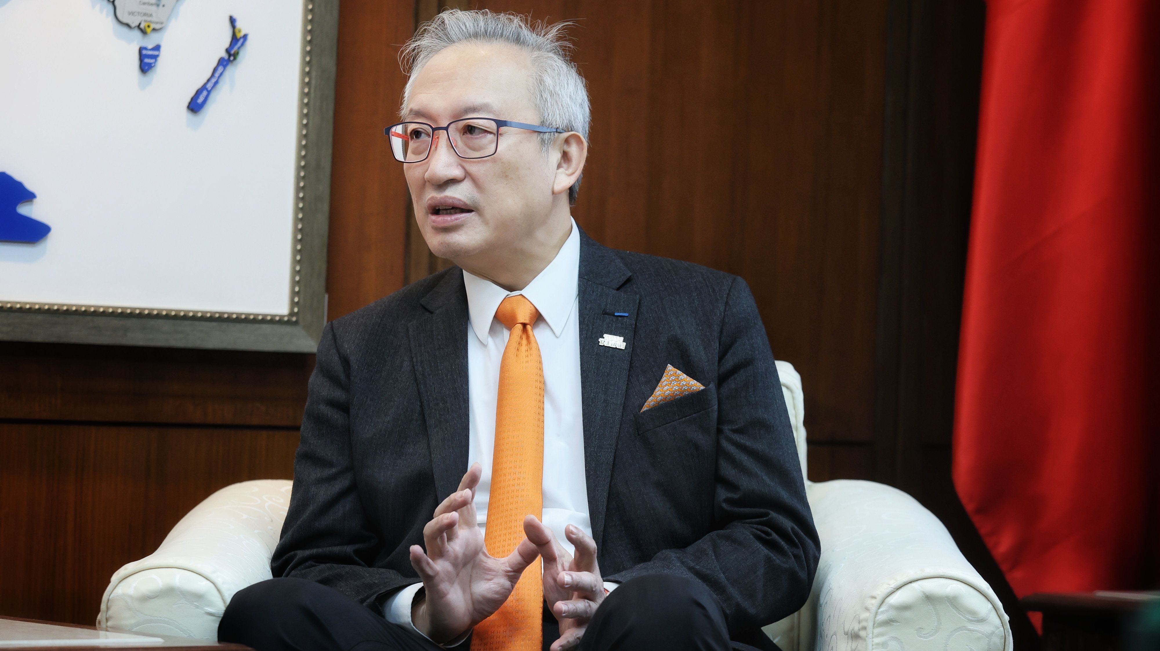 20260123-專訪外交部政務次長吳志中。（柯承惠攝）