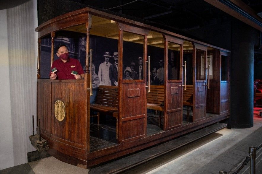 登上第一代山頂纜車，感受香港昔日情懷。（取自山頂纜車官方網站）