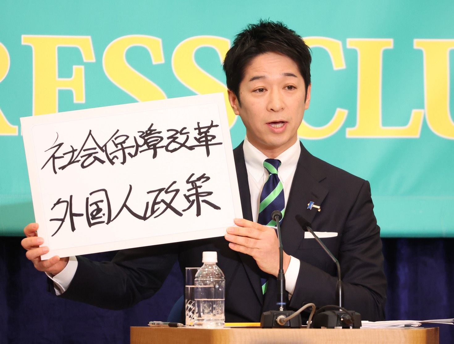 20260126-日本眾議院即將改選，日本記者俱樂部26日舉辦朝野黨首討論會，執政聯盟日本維新會共同代表藤田文武。（日本記者俱樂部提供）