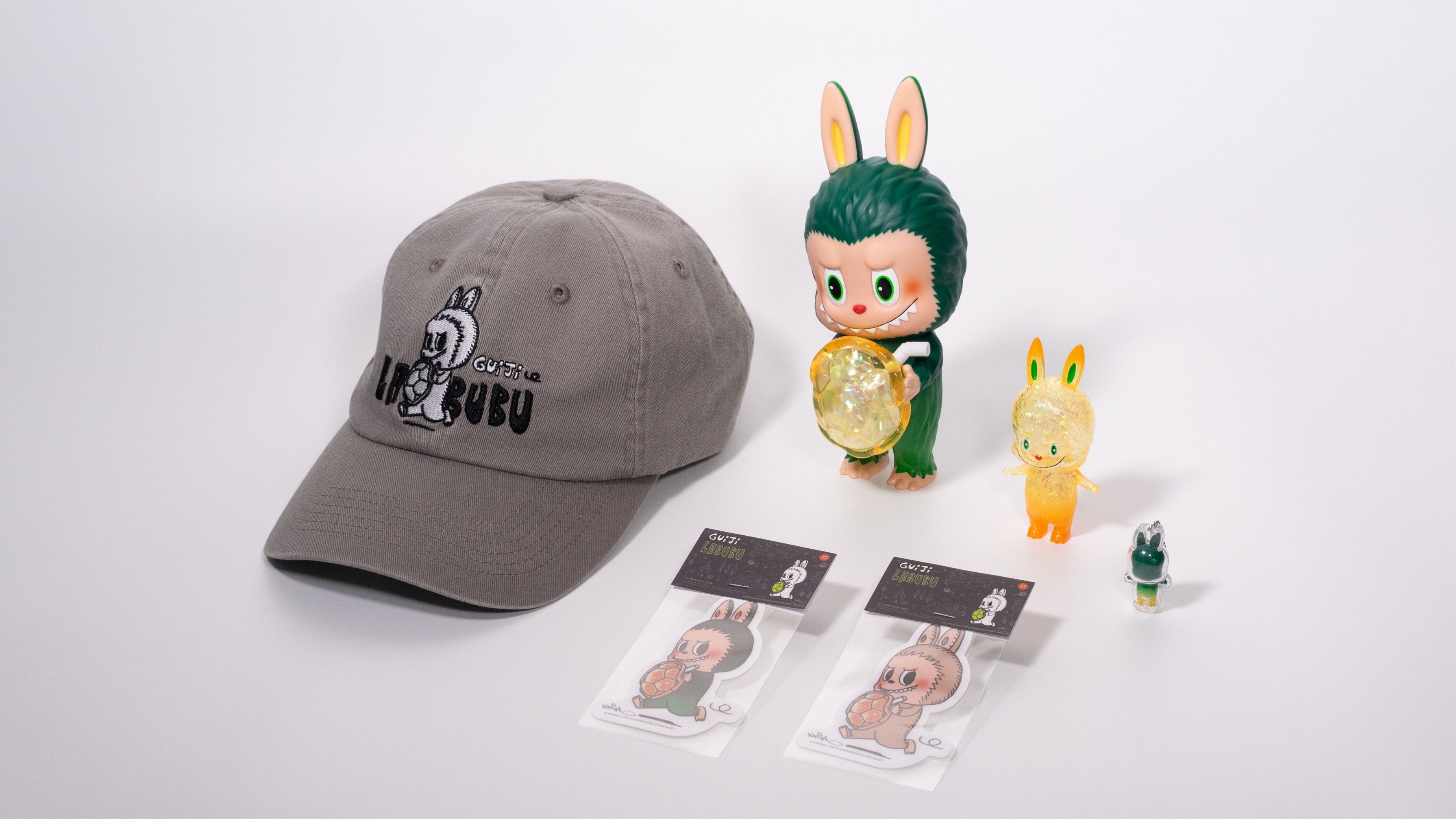 龜記與風靡全球的超人氣潮玩 IP「Labubu」發布新春聯名企劃。圖片來源：龜記