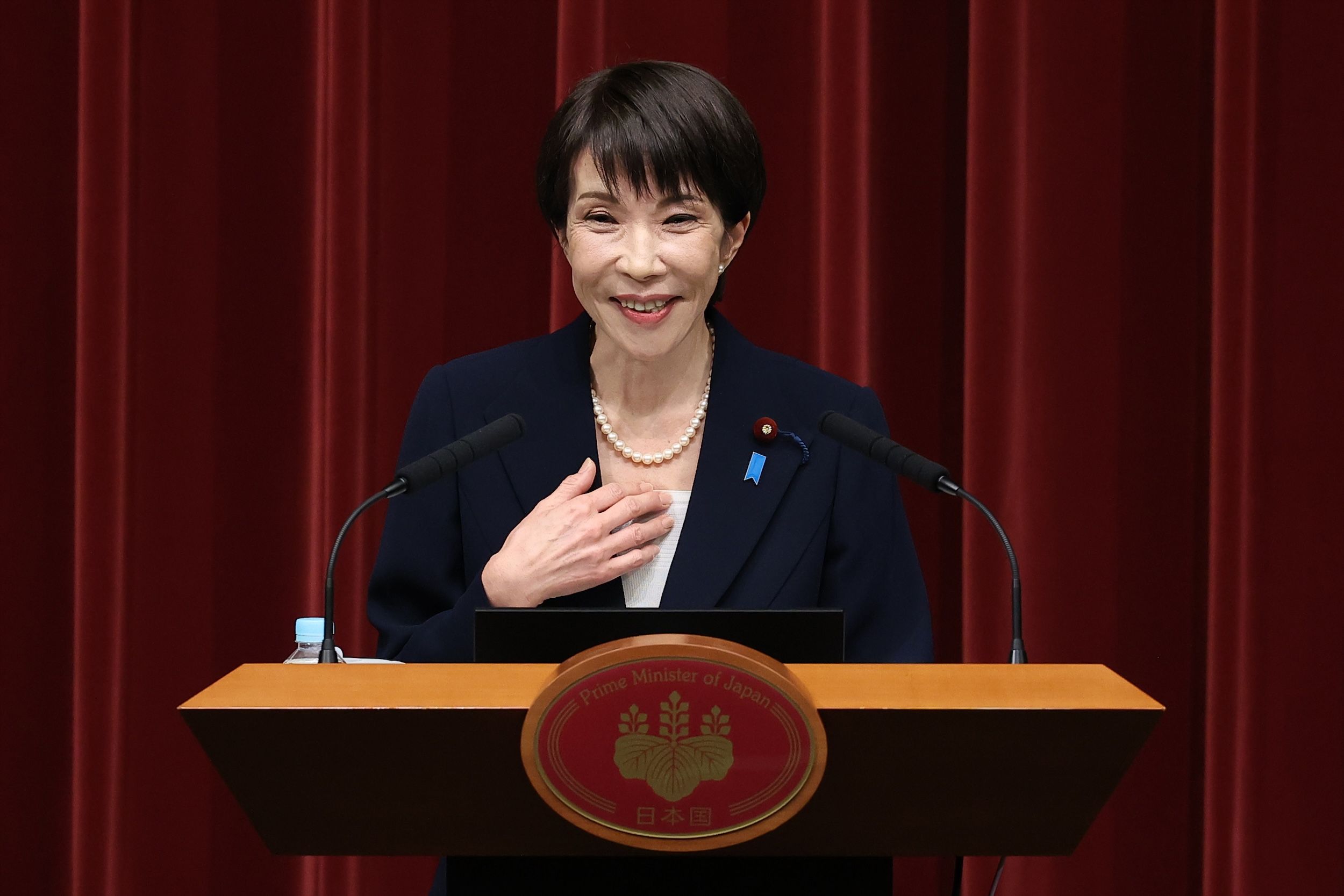 2026年1月19日，日本首相高市早苗在首相官邸舉行記者會。（美聯社）