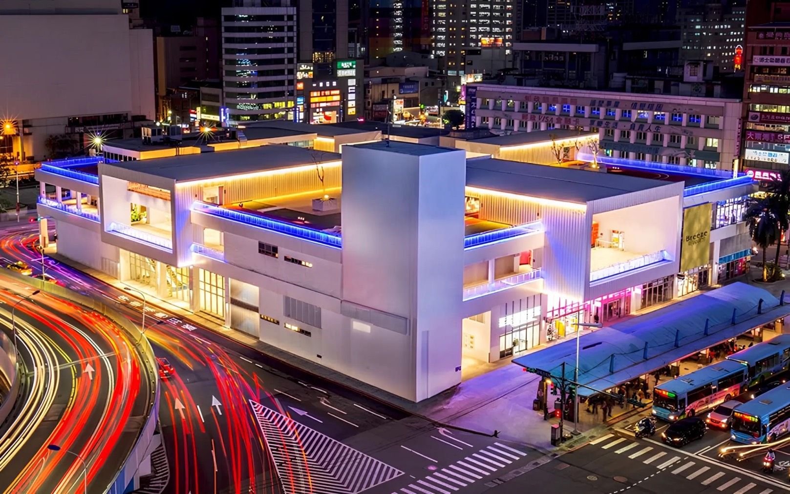 近三年開幕商場推薦：微風東岸。（圖／翻攝自臉書「微風東岸」）