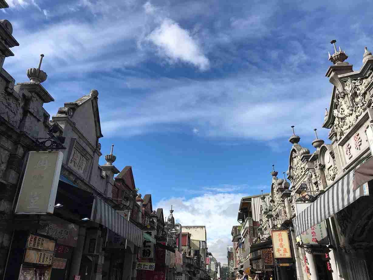 大溪並非只有老街本身，旅程可以自然延伸到大溪橋散步、到木藝館看展、到慈湖走走，一整天的動線流暢又豐富。（圖／欣傳媒提供）