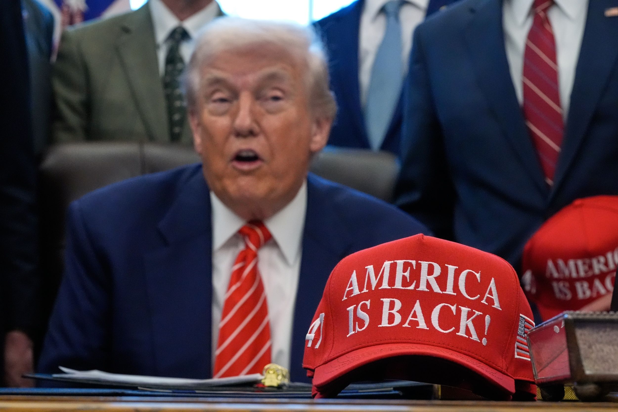 2026年2月2日，美國總統川普（Donald Trump）在華盛頓白宮橢圓形辦公室內發表談話。（美聯社）