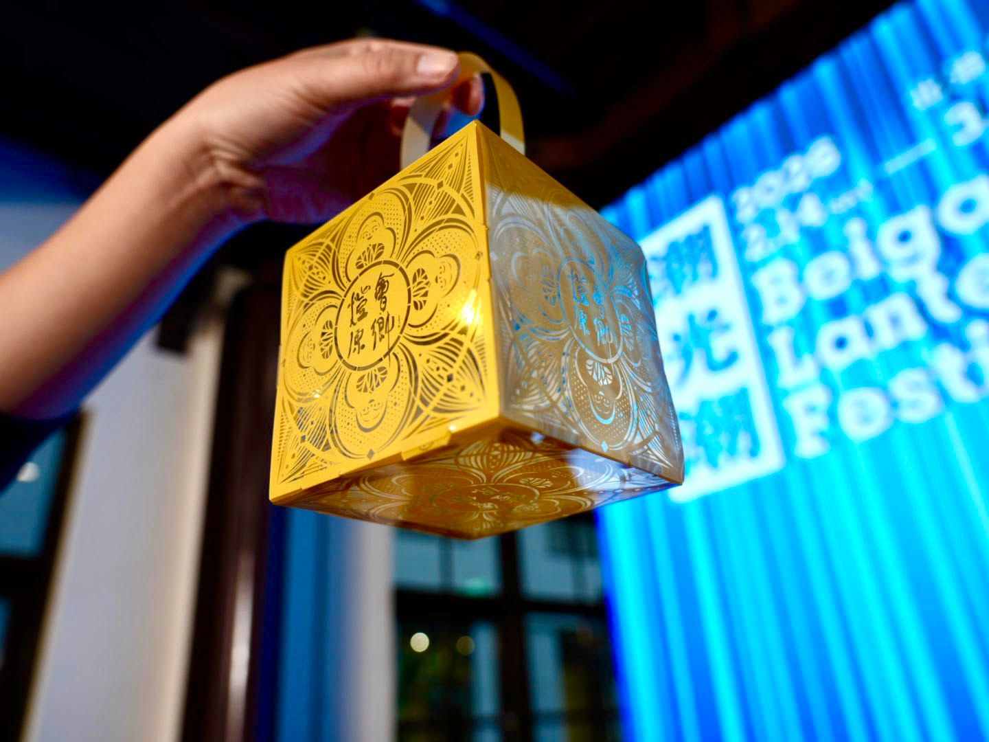 「潮光潮」小提燈同樣由 楊士毅老師 親自操刀。（圖／雲林縣政府提供）