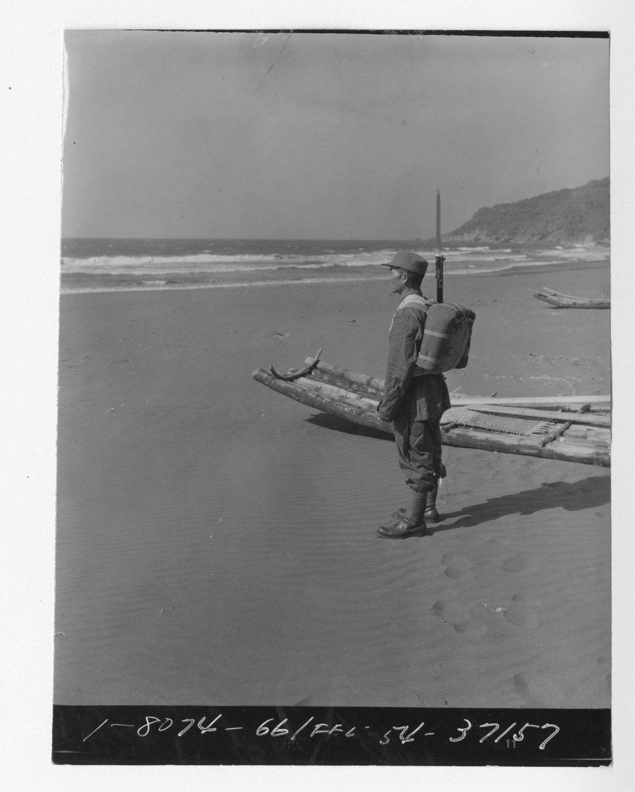 美國最看重台灣的，還是有60萬現成的反共勁旅，但陳誠也無法全部控制他們。（美國國家檔案館）