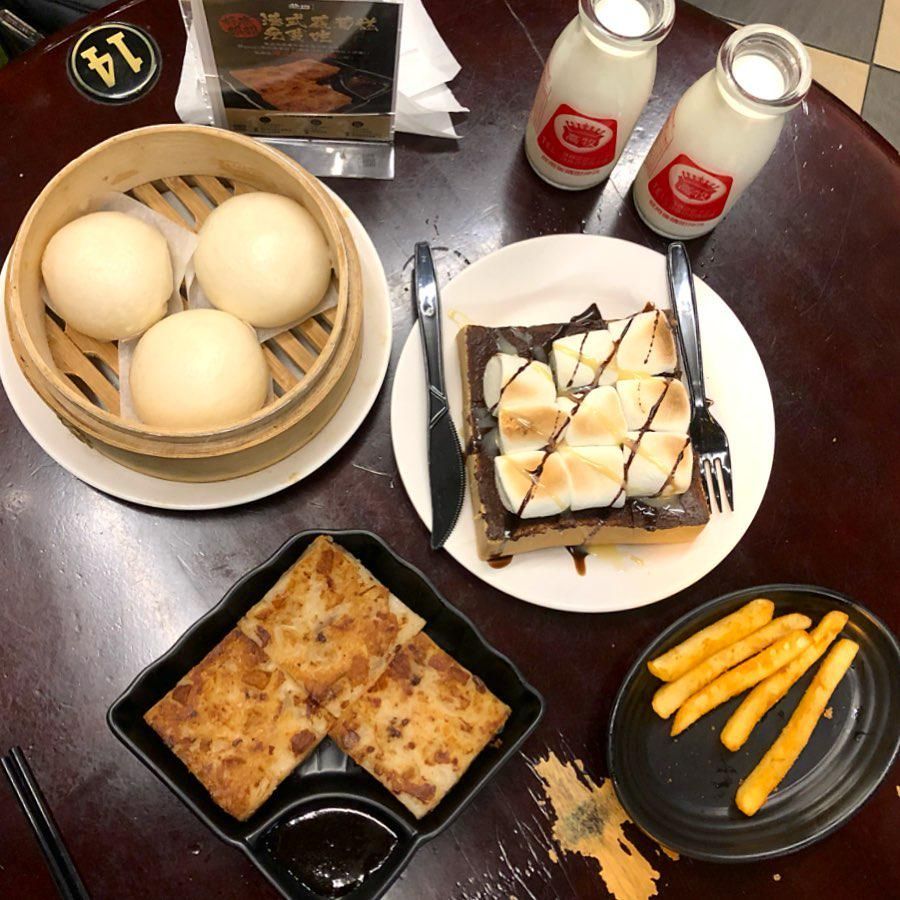 高雄深夜小吃推薦：巷口宵夜點心。（圖／翻攝自IG@localguideplan.tw）