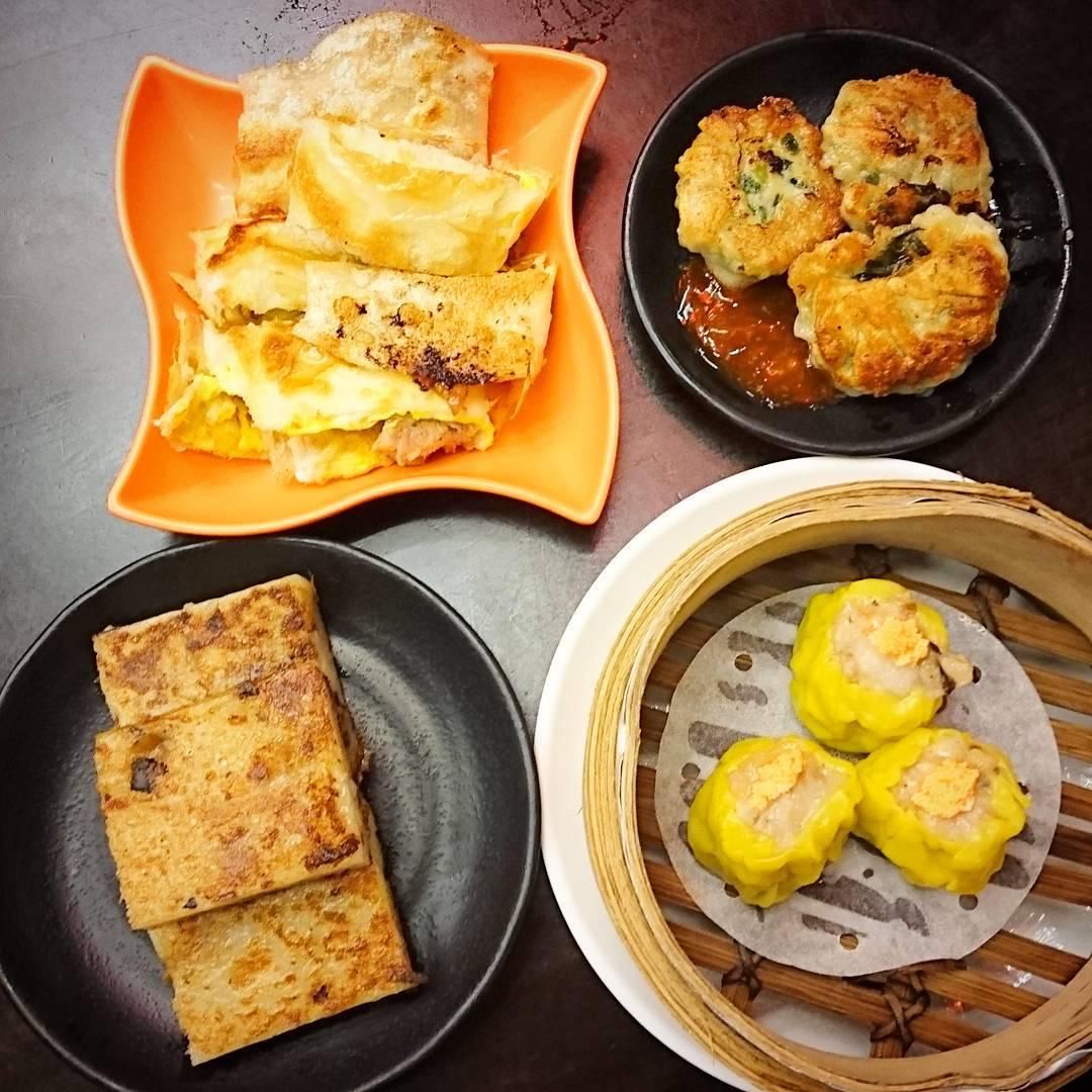 高雄深夜小吃推薦：廟口點心華榮店。（圖／翻攝自IG@wayne_life）