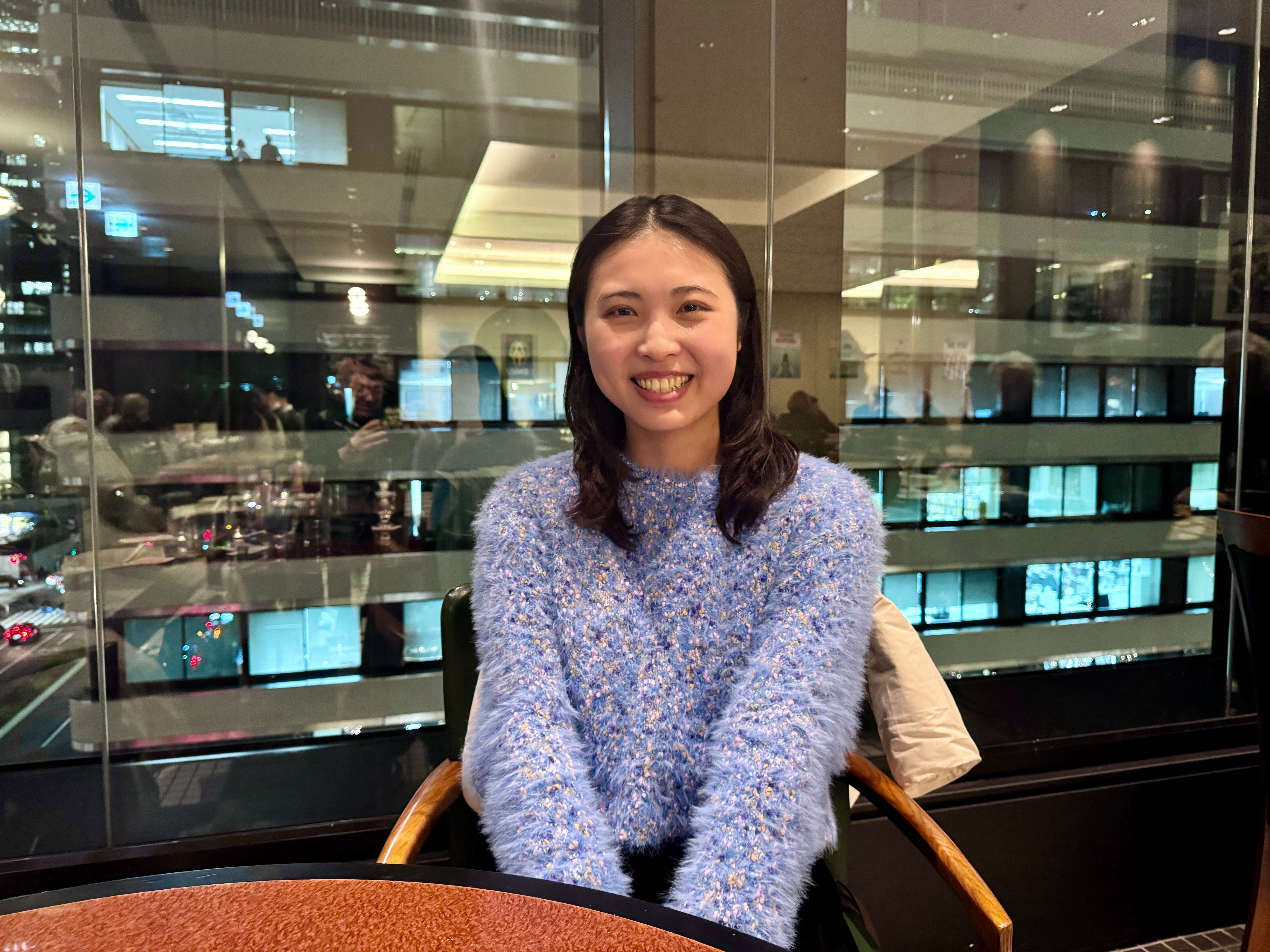 在日インフルエンサーYoYoが、7割を占める観光客フォロワーに向けて、日本の「餃子にもビール」という独自文化の解説と共に、厳選した4軒の穴場グルメを公開した。黃信維