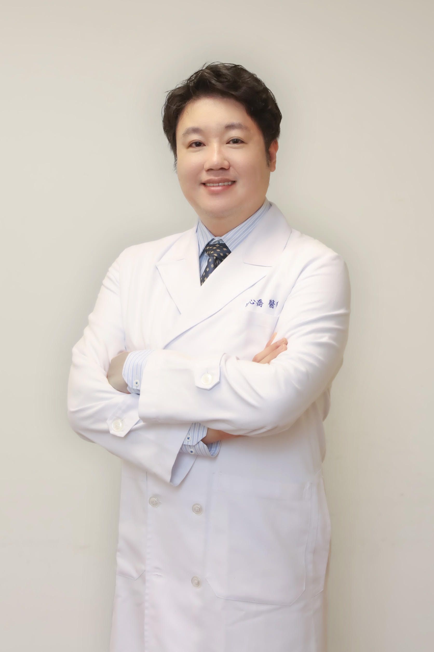 新光吳火獅紀念醫院田心喬醫師呼籲：青少年心理求救訊號不容忽視。(照片/鄧亦涵翻攝)