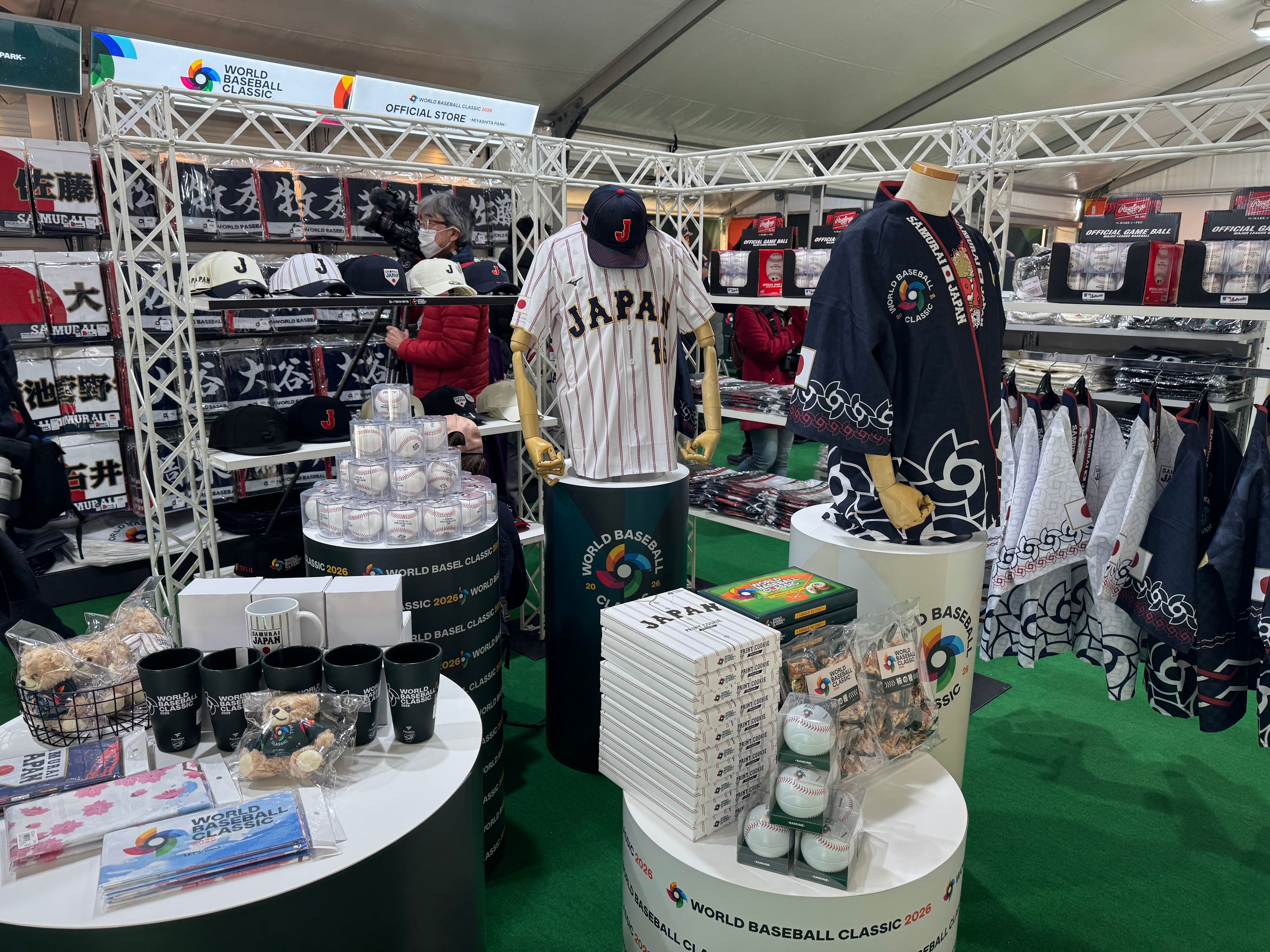 WBC公式ストアのイベントで川﨑宗則やバッテリィズらが台湾への警戒を語り、大会の歴代名シーンを振り返った。黃信維