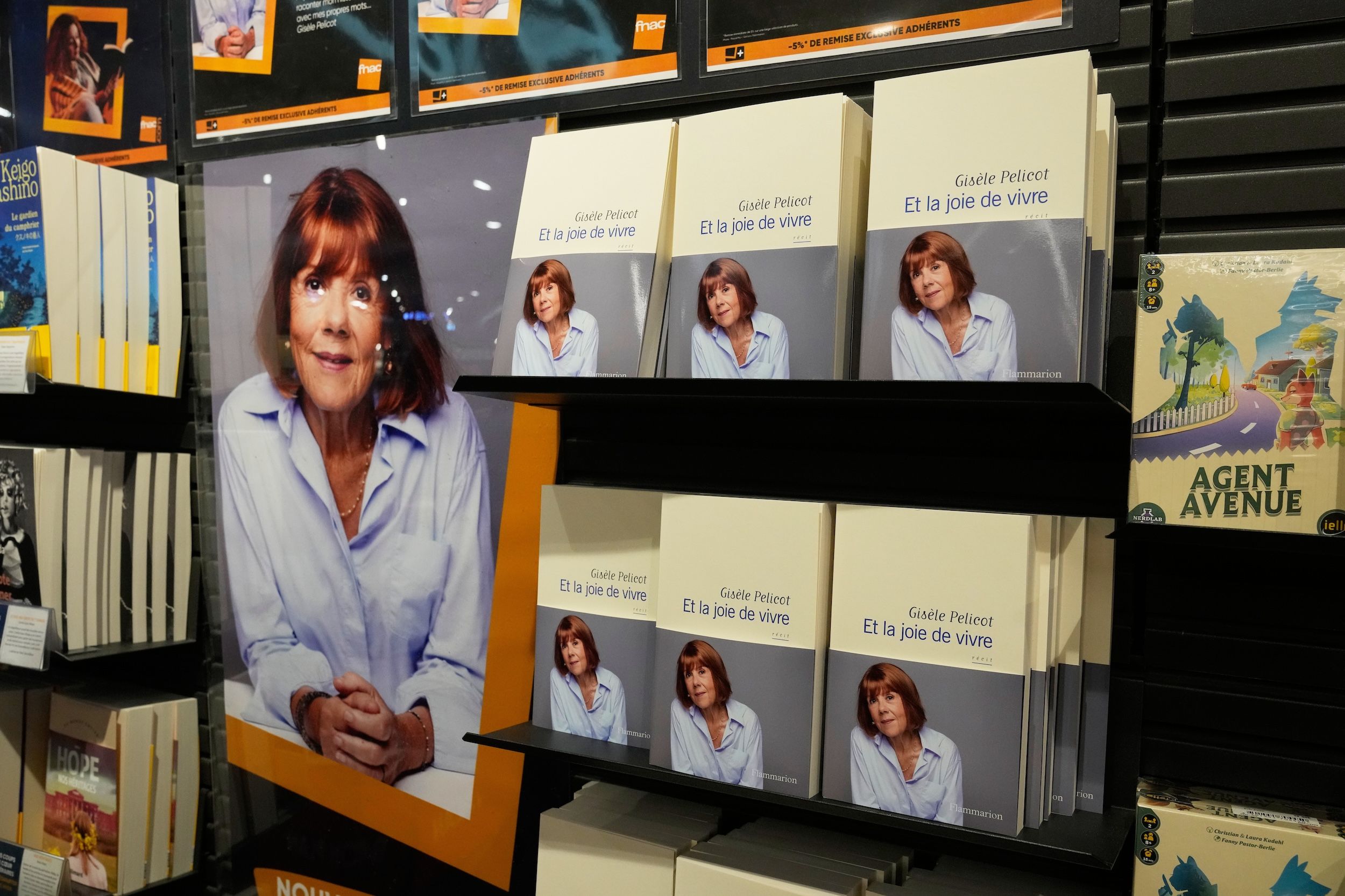 2026年2月18日，法國巴黎，一家書店陳列販售吉賽兒・佩利科特（Gisèle Pelicot）的著作。（美聯社）