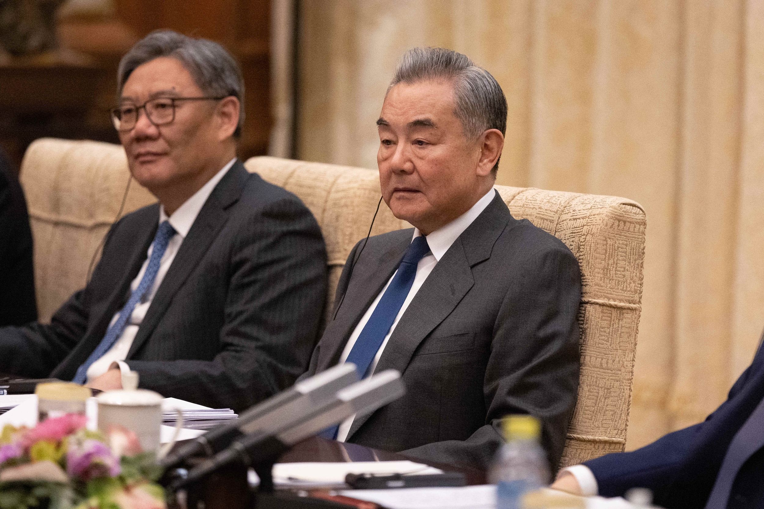 2026年2月25日，中國外交部長王毅出席中德領導人的雙邊會議。（美聯社）