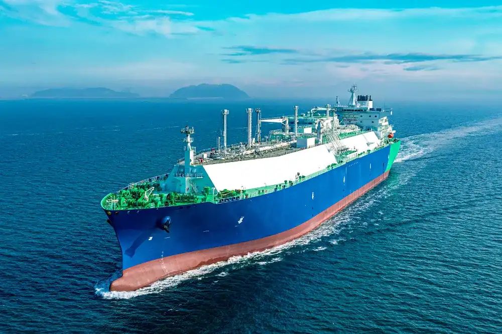 由南韓大廠韓華集團製造的液化天然氣（LNG）運輸船。（取自官網）