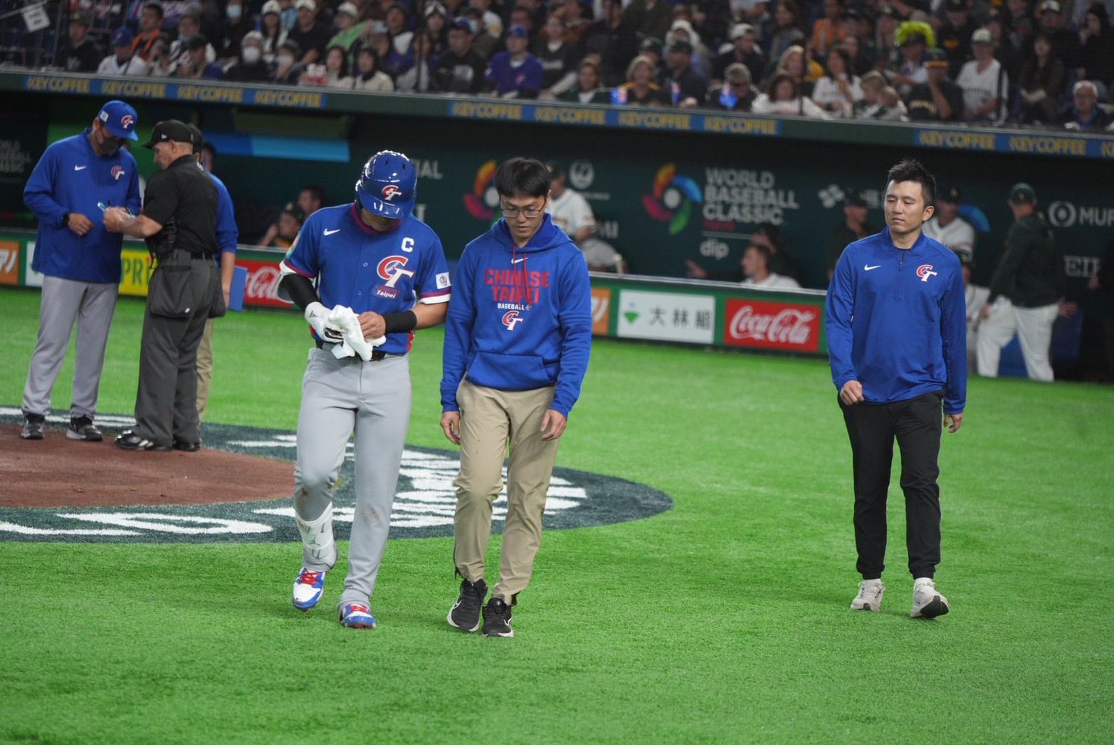 台湾隊長陳傑憲傷退。張庭瑜攝