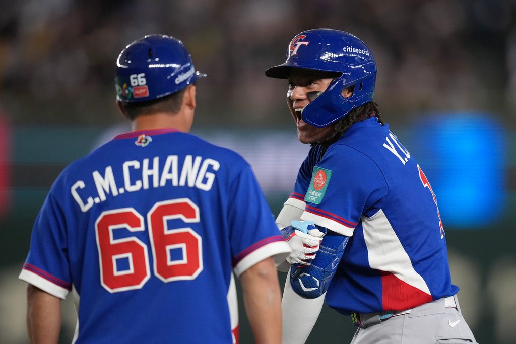 張育成敲出打點安打非常興奮。（美聯社）