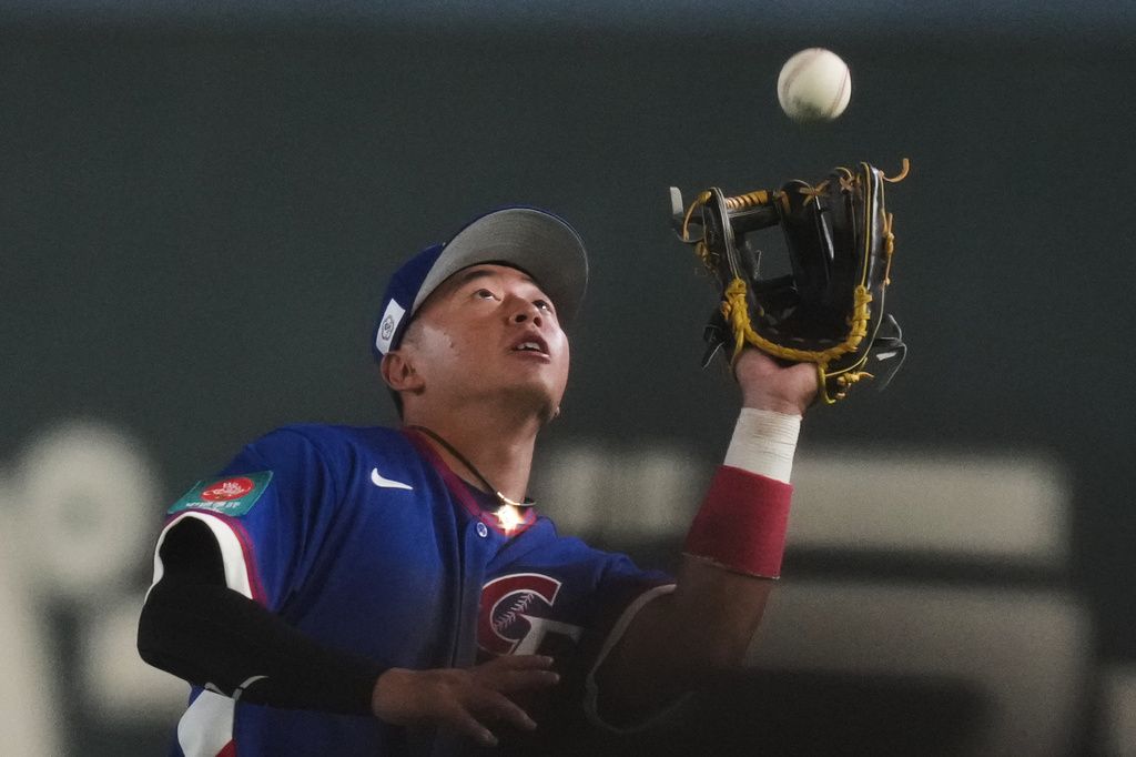 對戰捷克比賽，鎮守二壘的鄭宗哲。（美聯社）