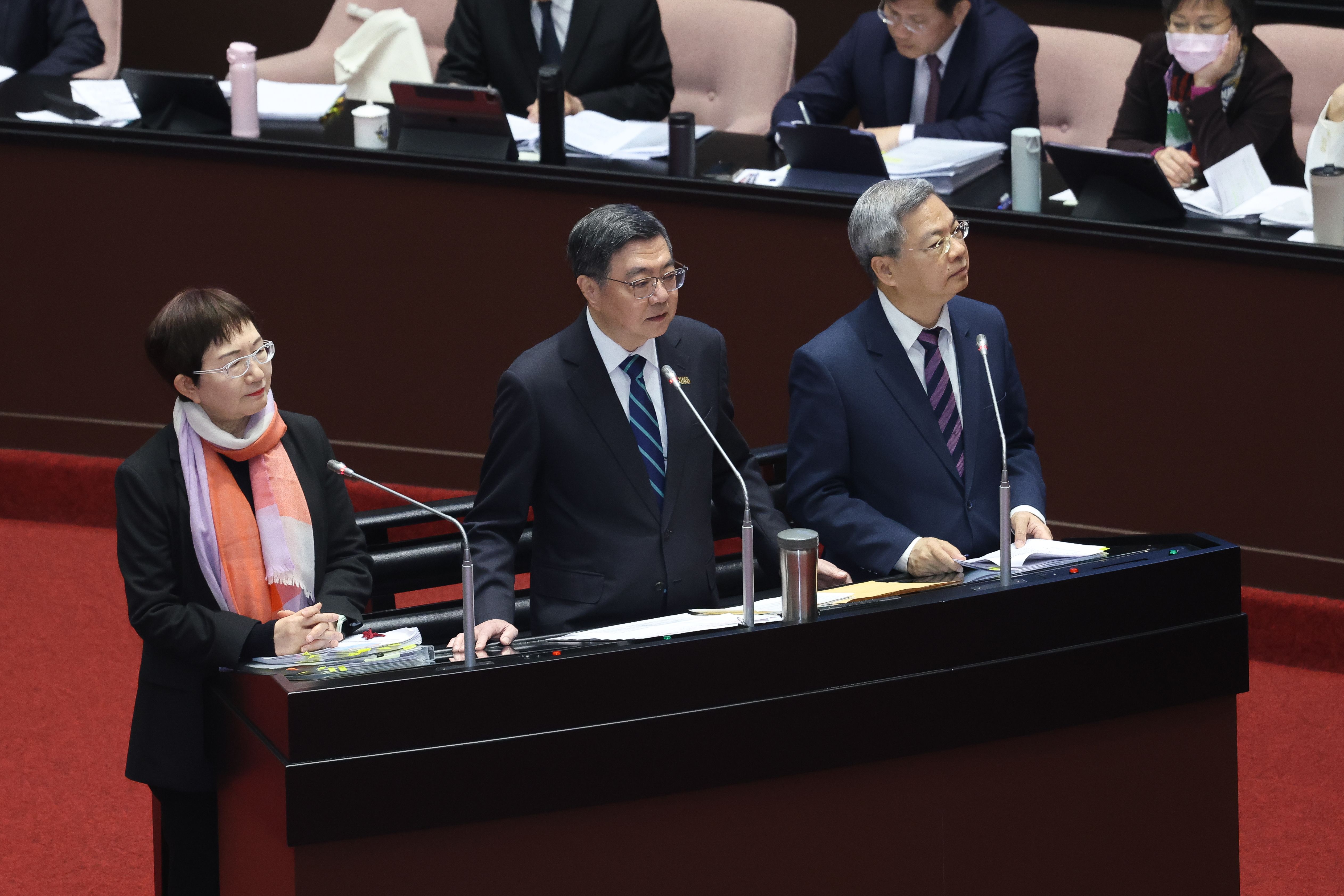 20260310-行政院長卓榮泰、經濟部長龔明鑫、財政部長莊翠雲備詢。（陳品佑攝）