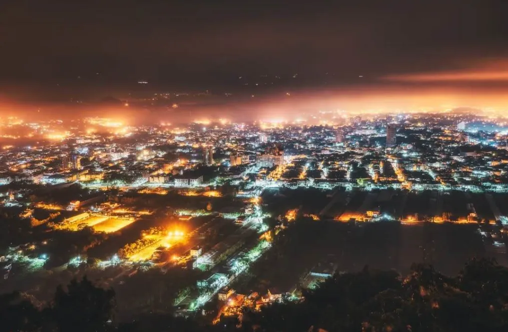 全台免費觀景台推薦｜南投：虎頭山觀景台。（圖／取自IG@samming_photo ）