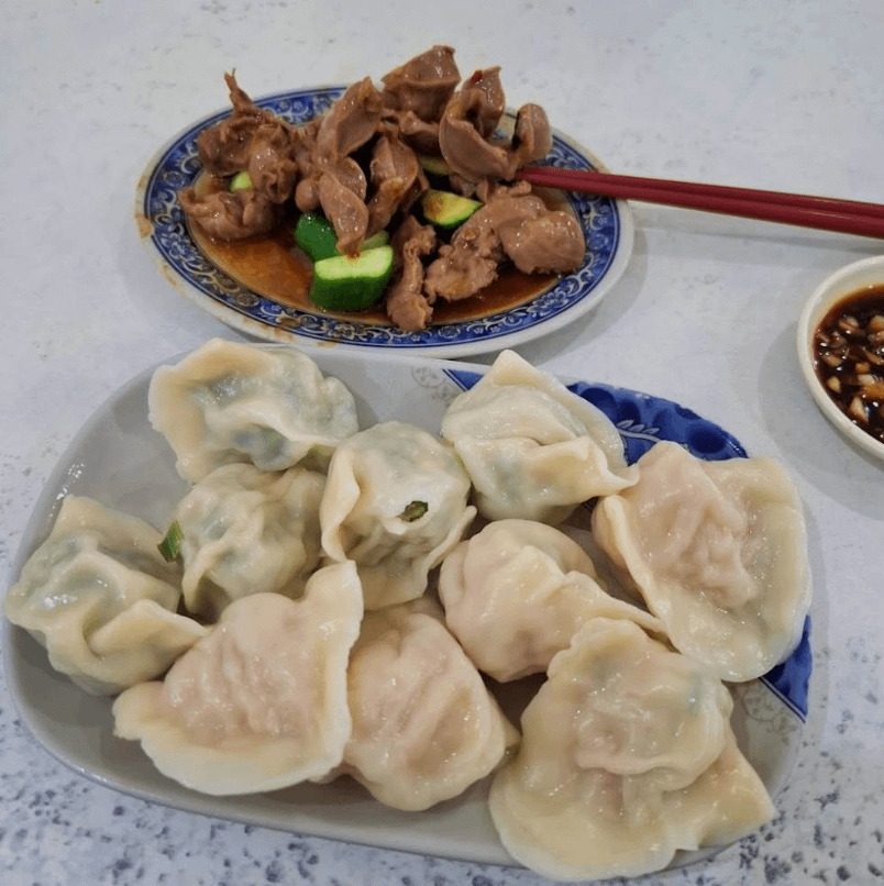 遼寧街夜市美食推薦：又一村水餃麵食。（圖／取自google map_Yumin He）