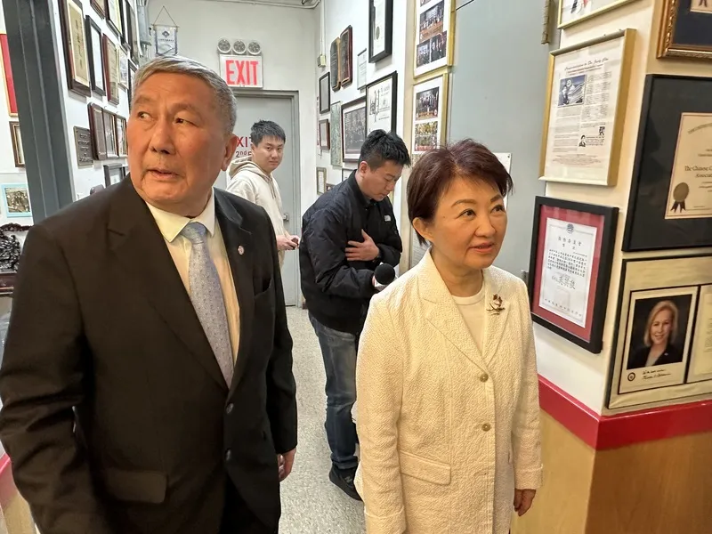 盧秀燕訪紐約中華公所