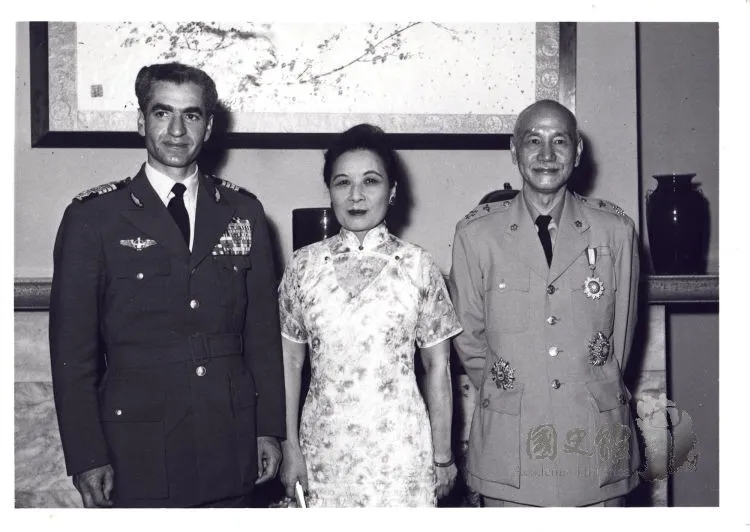 In May 1958, Shah Pahlavi (left) visited Taiwan for six days and met with President Chiang Kai-shek and Madame Soong Mei-ling. (National Repository of Cultural Memory)