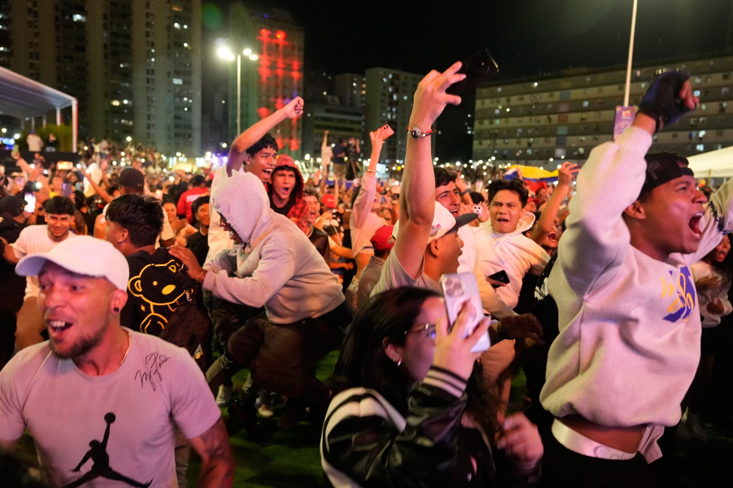 2026年3月17日，委內瑞拉在WBC冠軍戰擊敗強敵美國隊，家鄉的球迷興奮歡呼。（美聯社）