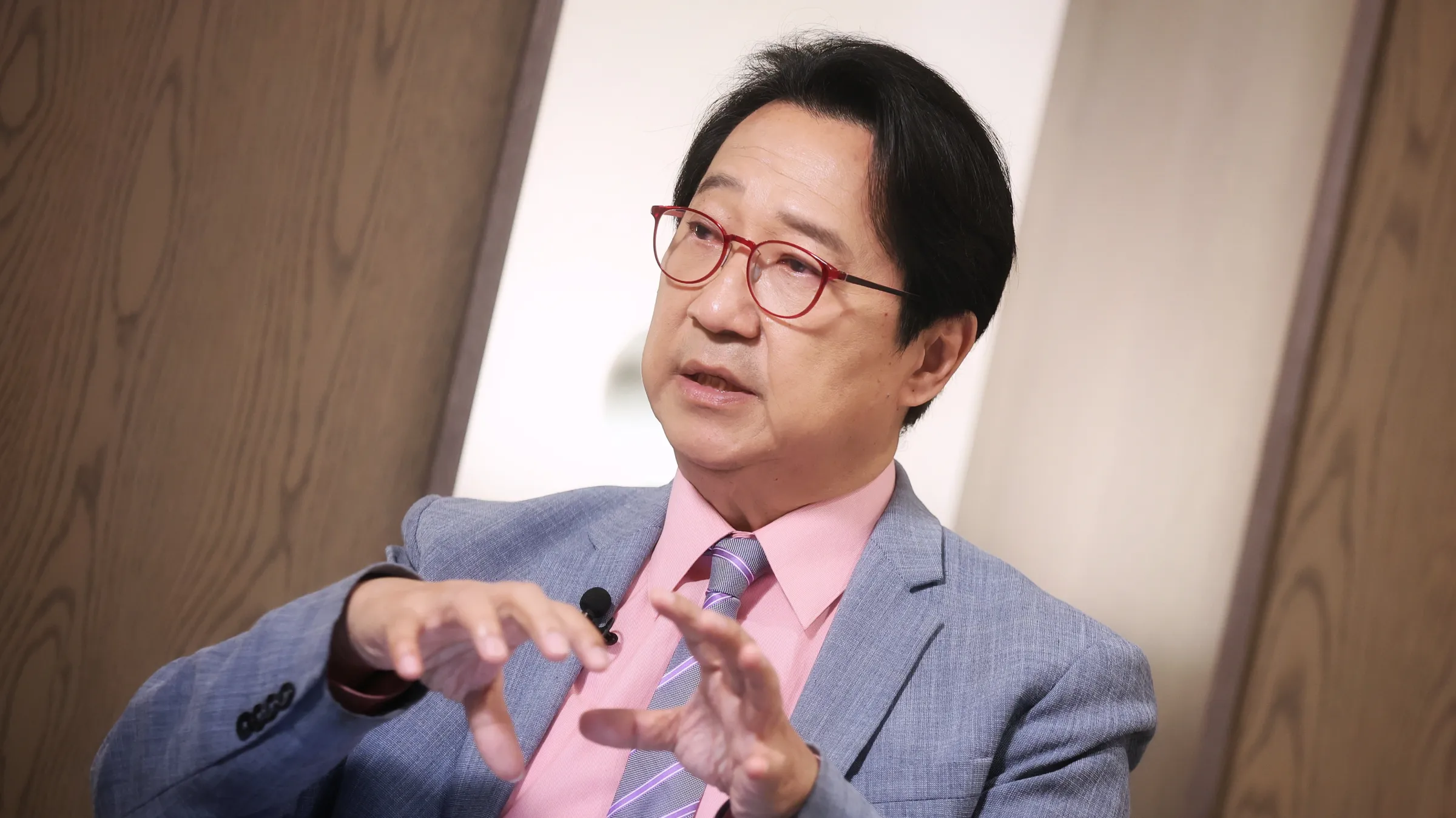 Wu Ling-hsiang, Executive Director of TechForce Think Tank, recently appeared on Storm Media