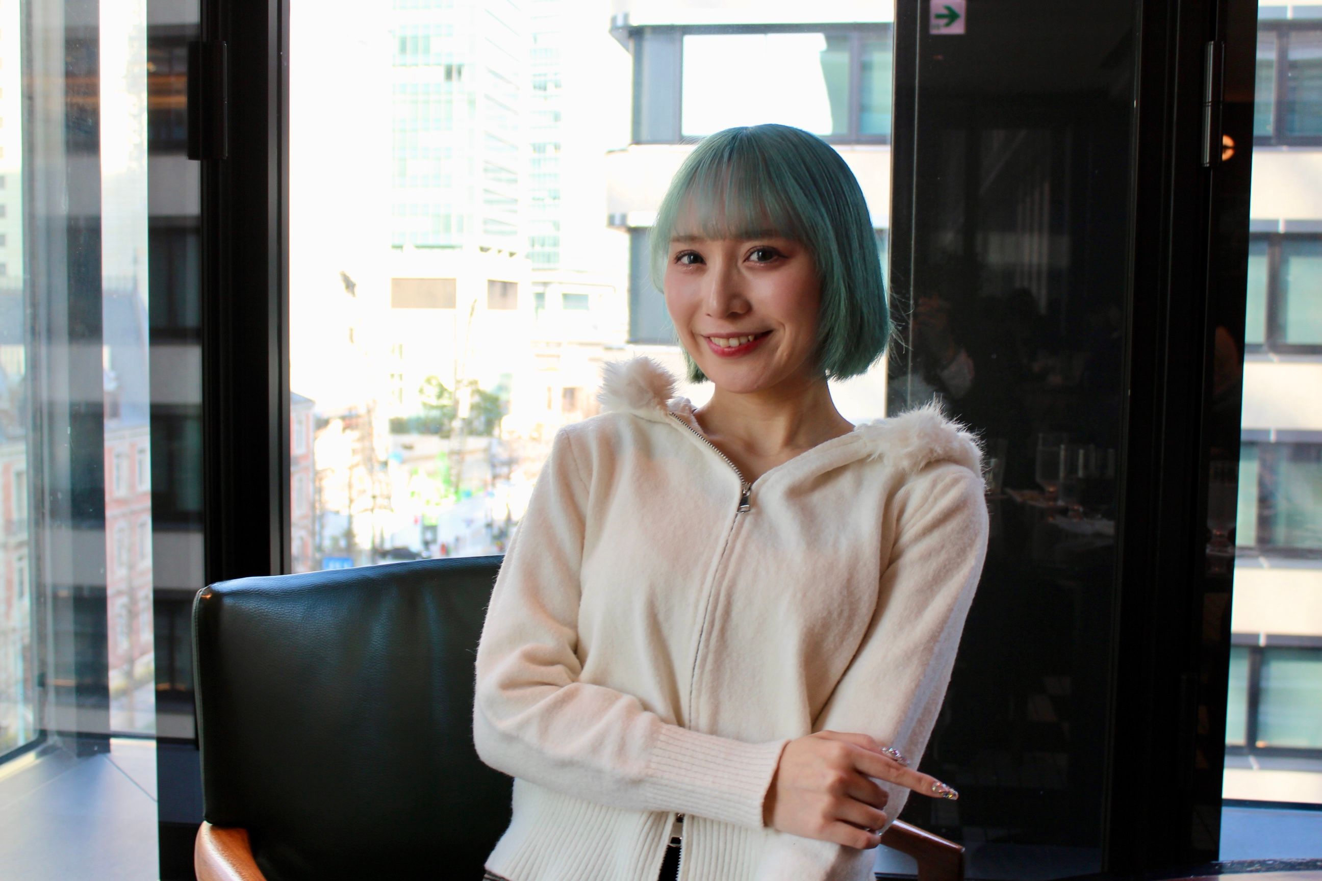 台湾留学経験を持つアイドルグループ.BPMの日南千穂が単独取材に応じ、台湾での思い出を振り返るとともに、最新曲のリリースや6周年企画に向けた意気込みを語った。黃信維