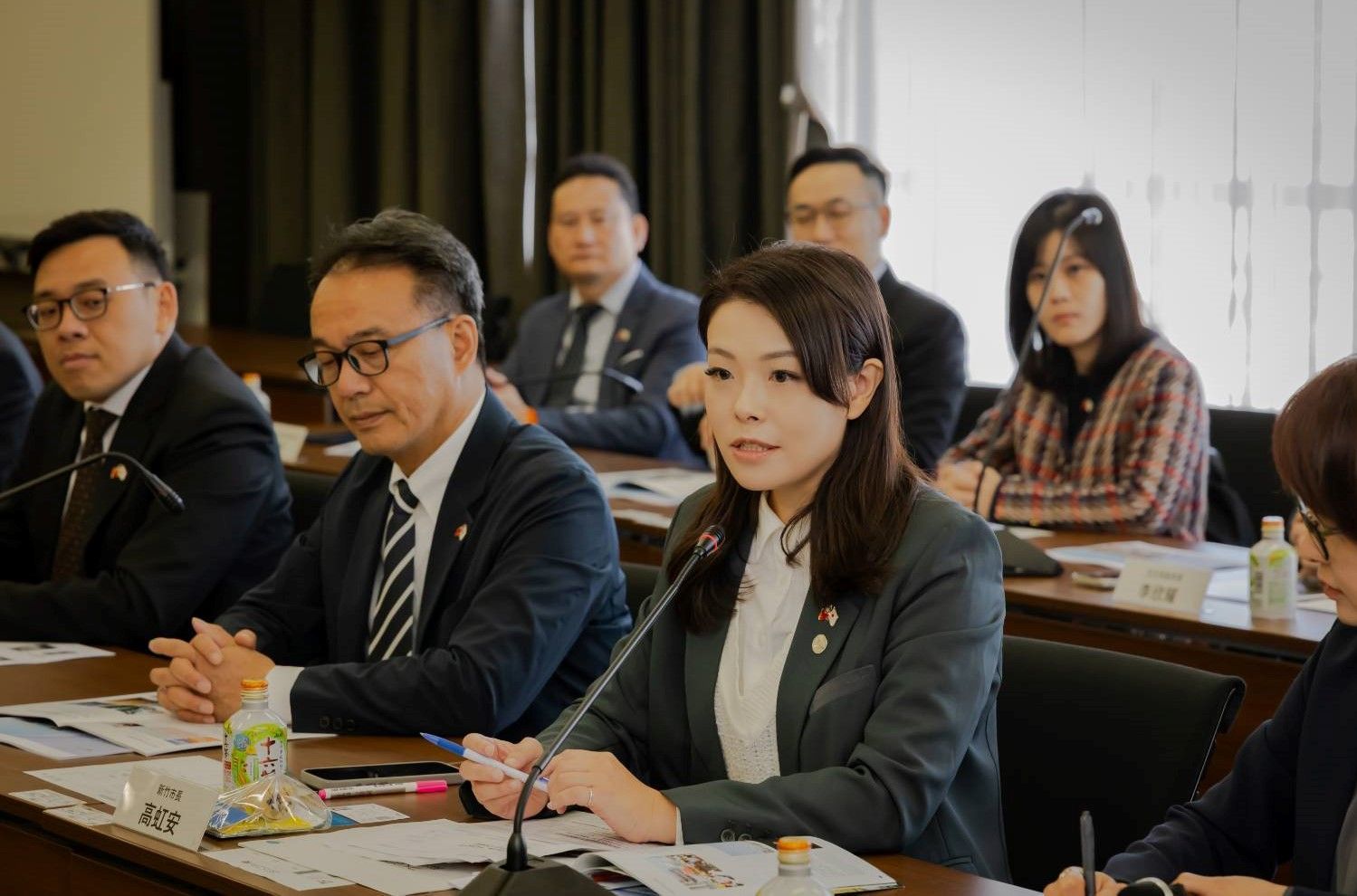 高虹安市長向日方介紹，新竹市擁有逾300年歷史，是兼具文化底蘊與科技能量的城市。（圖/新竹市政府提供）