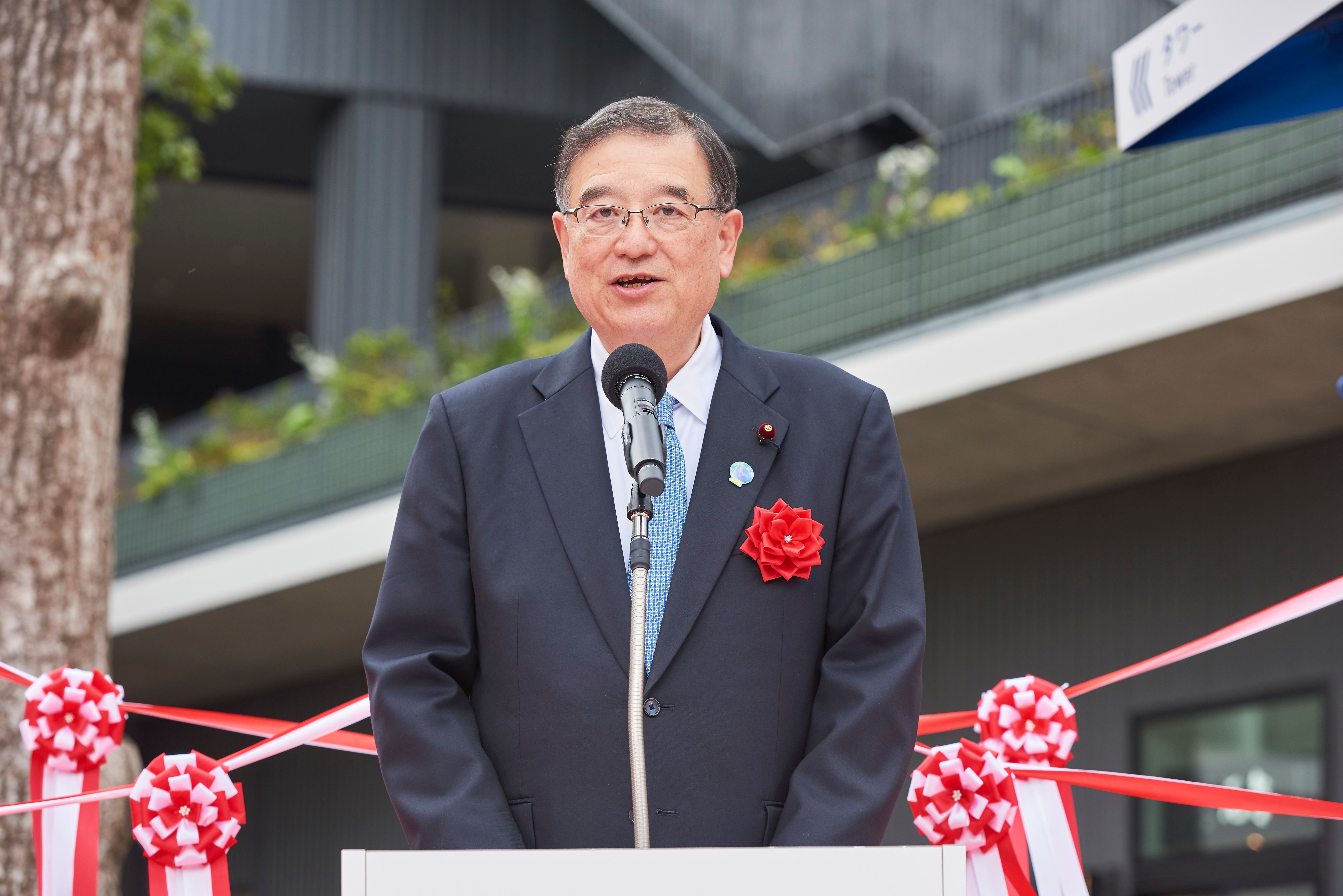 関内エリア最大級の大規模複合街区「BASEGATE横浜関内」が3月19日に全面開業し、エンターテインメント、グルメ、オフィス、ホテルから研究施設やエリアマネジメントまでを網羅した新旧融合の巨大拠点が誕生した。 BASEGATE横浜関内 PR事務局