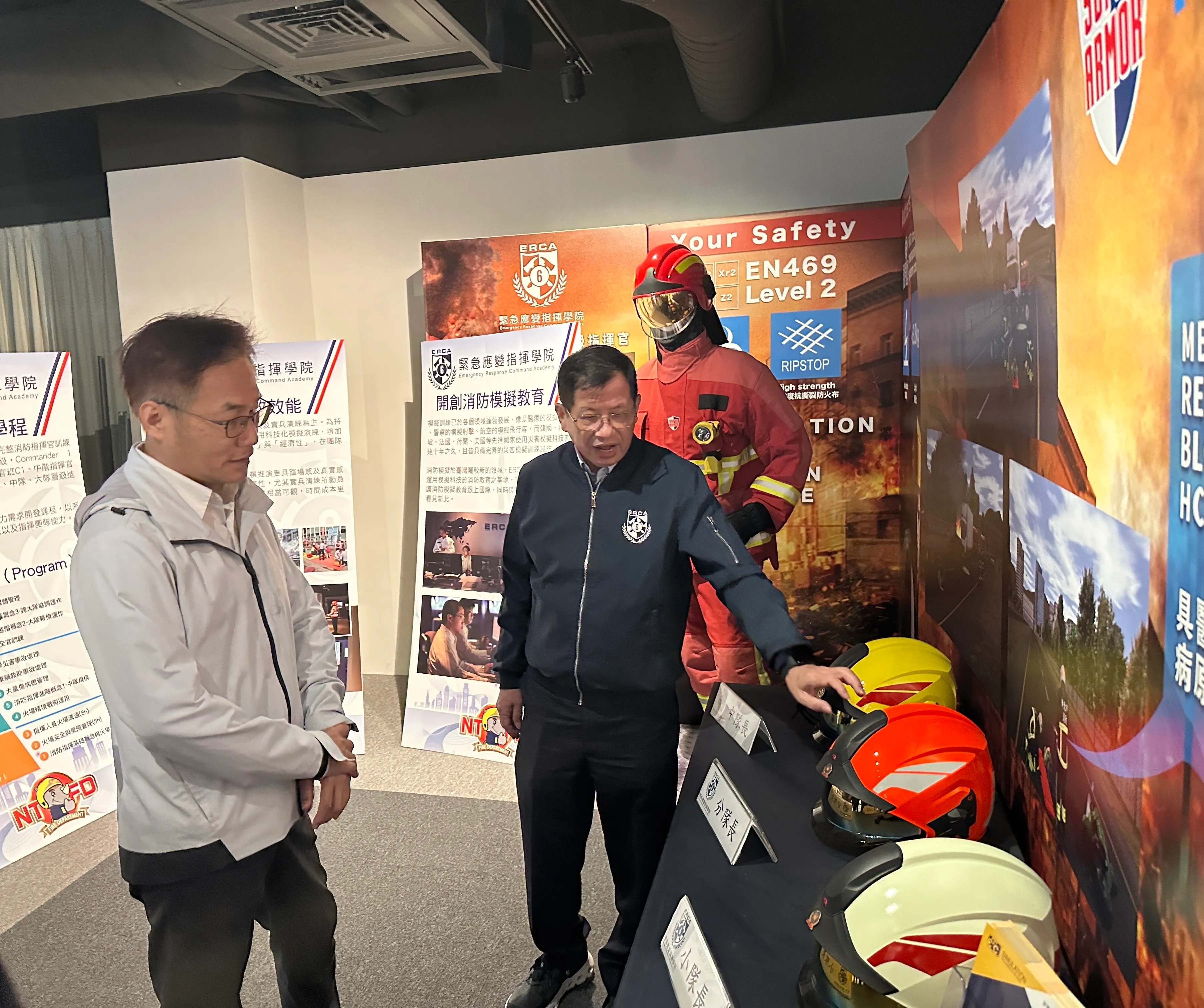 蔡署長參觀ERCA。（圖/新北市政府）