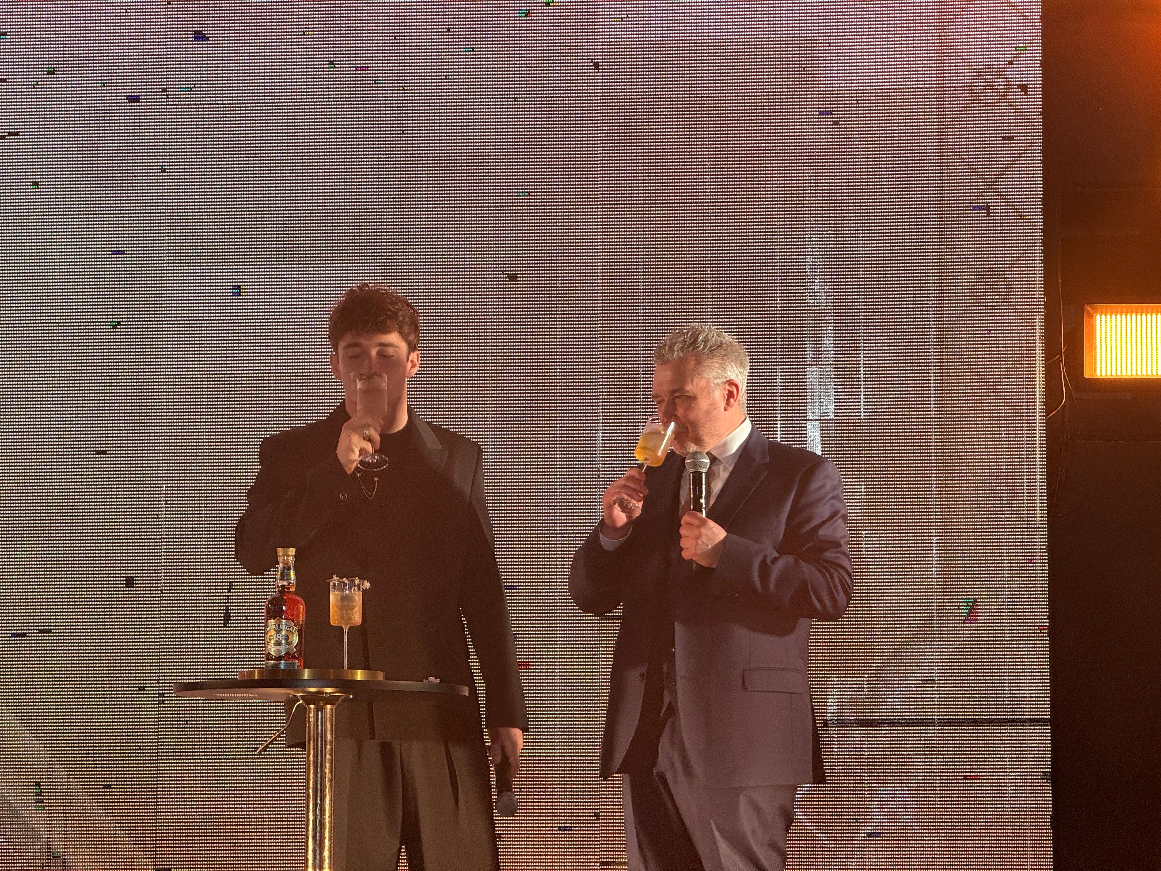 卓越した才能と創造性を併せ持つF1ドライバーのシャルル・ルクレール氏が、シーバスリーガルの哲学を体現する存在として注目を集めている。黃信維