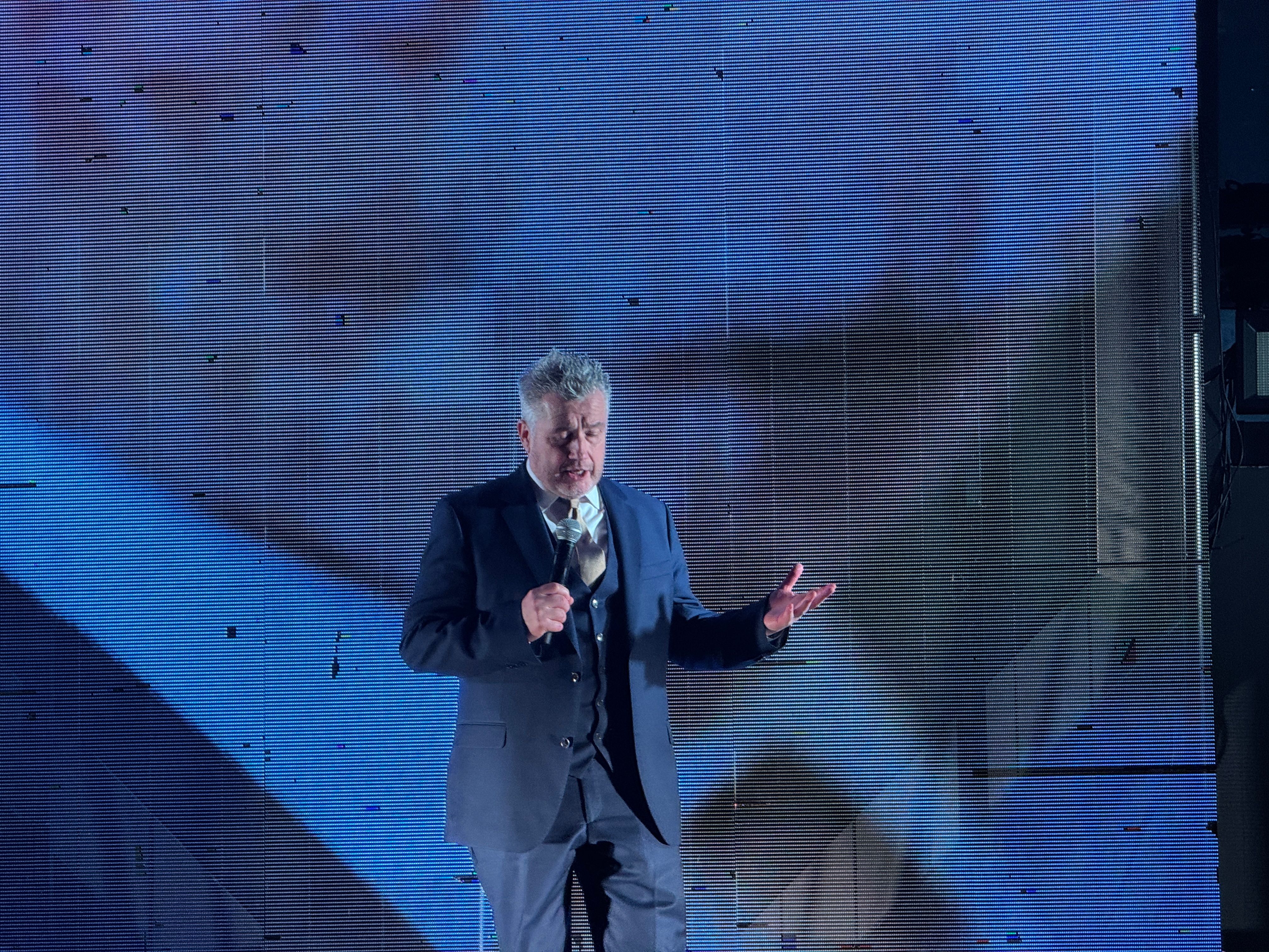 シーバスリーガルがF1界のスターであるシャルル・ルクレール氏を銀座に迎え、伝統と革新を象徴する日本限定の桜カクテルを初披露した。黃信維